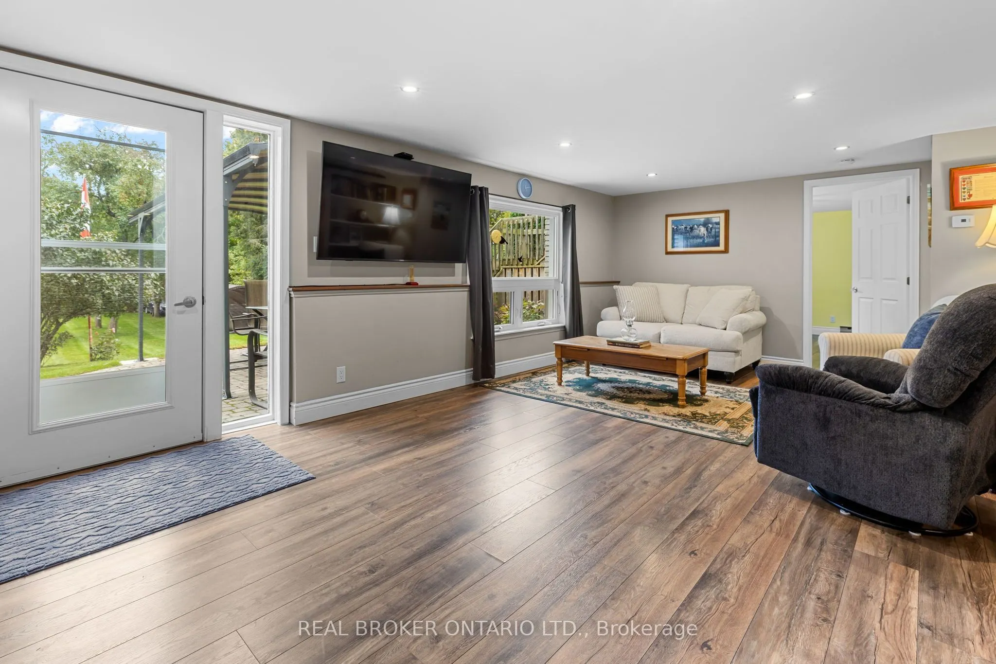 316 Clothier Street W