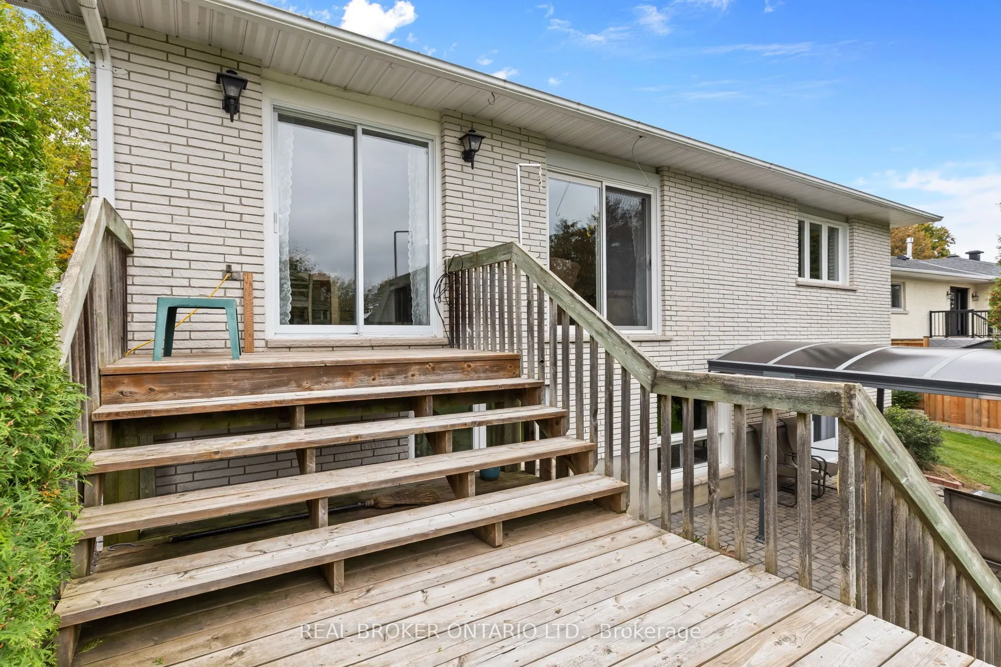 316 Clothier Street W