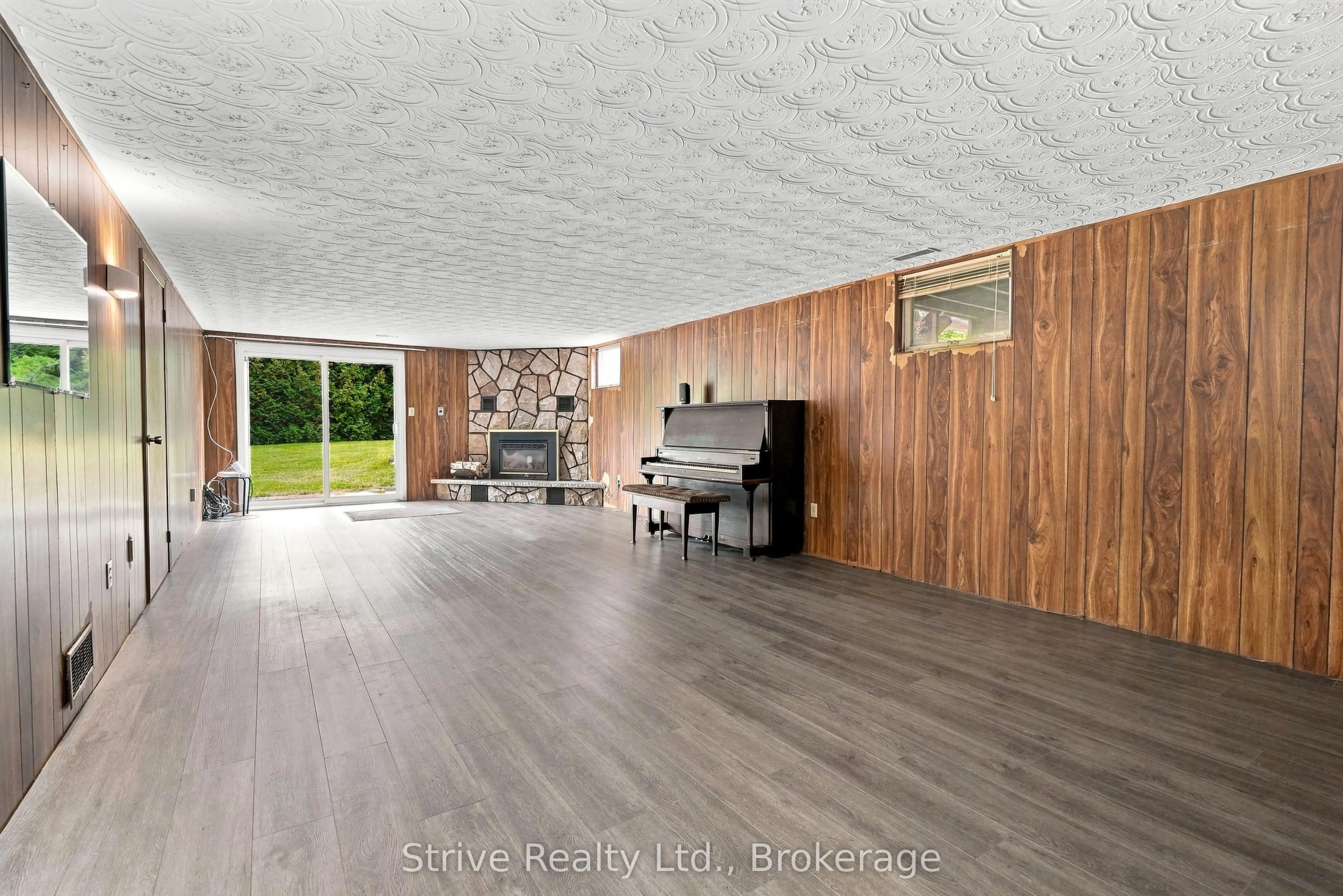 150 Woodland Road