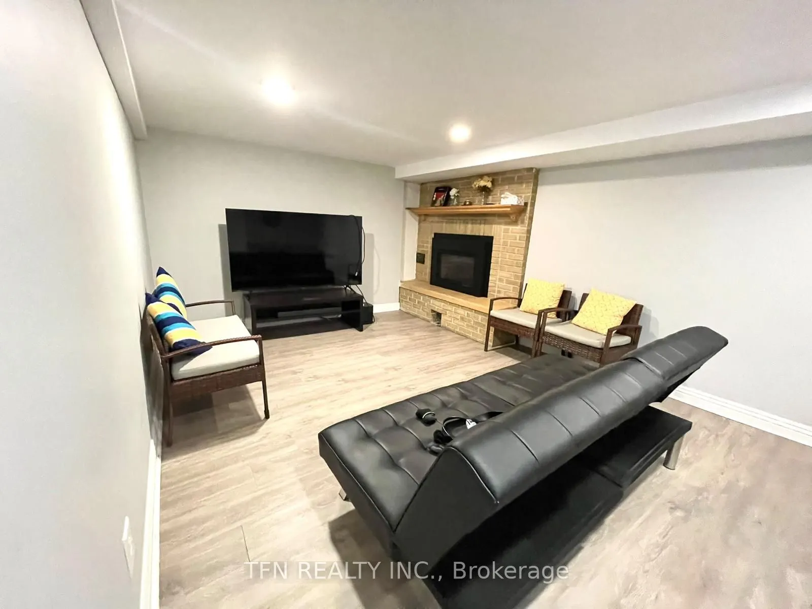 1301 Niagara River Parkway