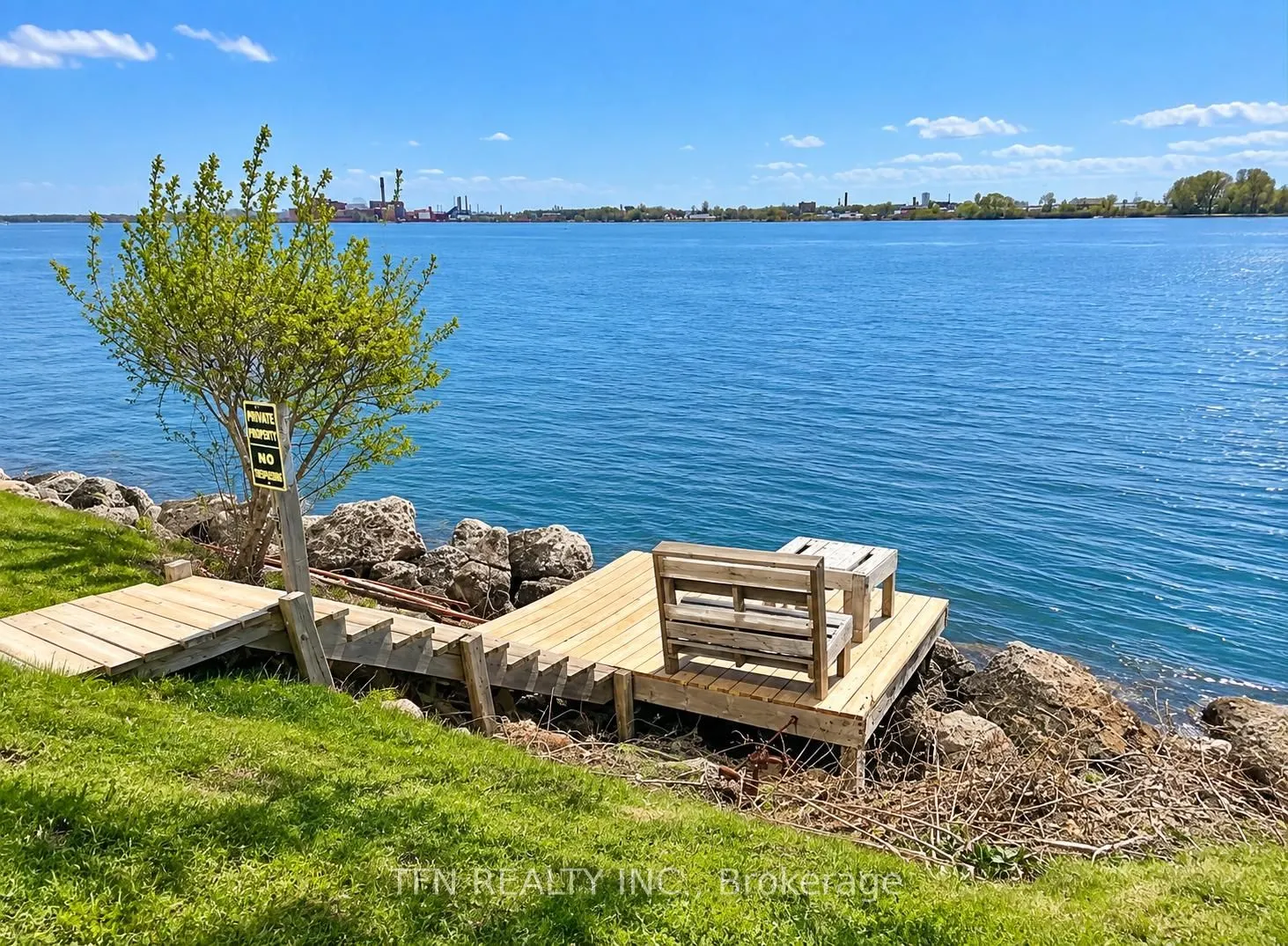 1301 Niagara River Parkway