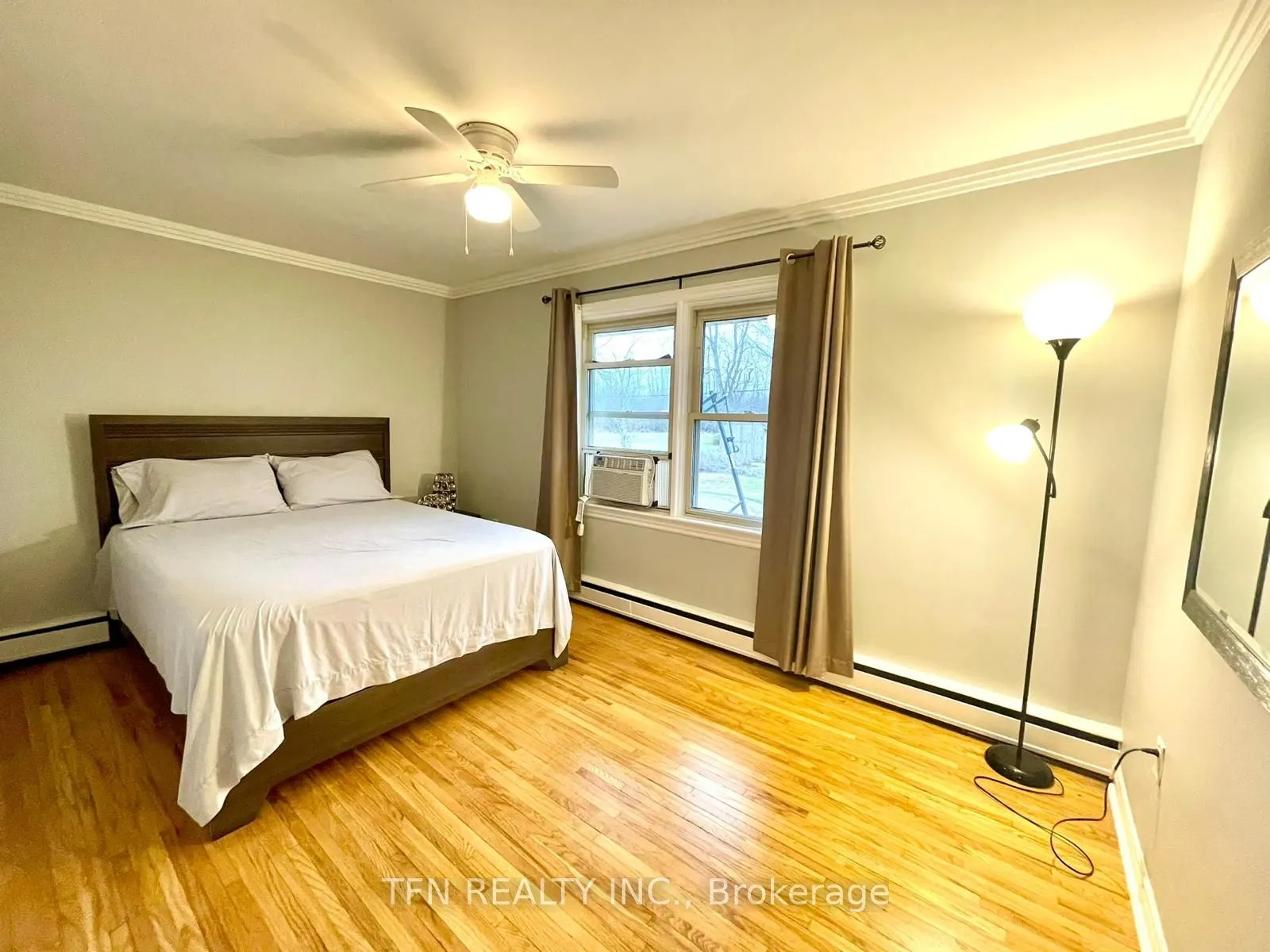 1301 Niagara River Parkway