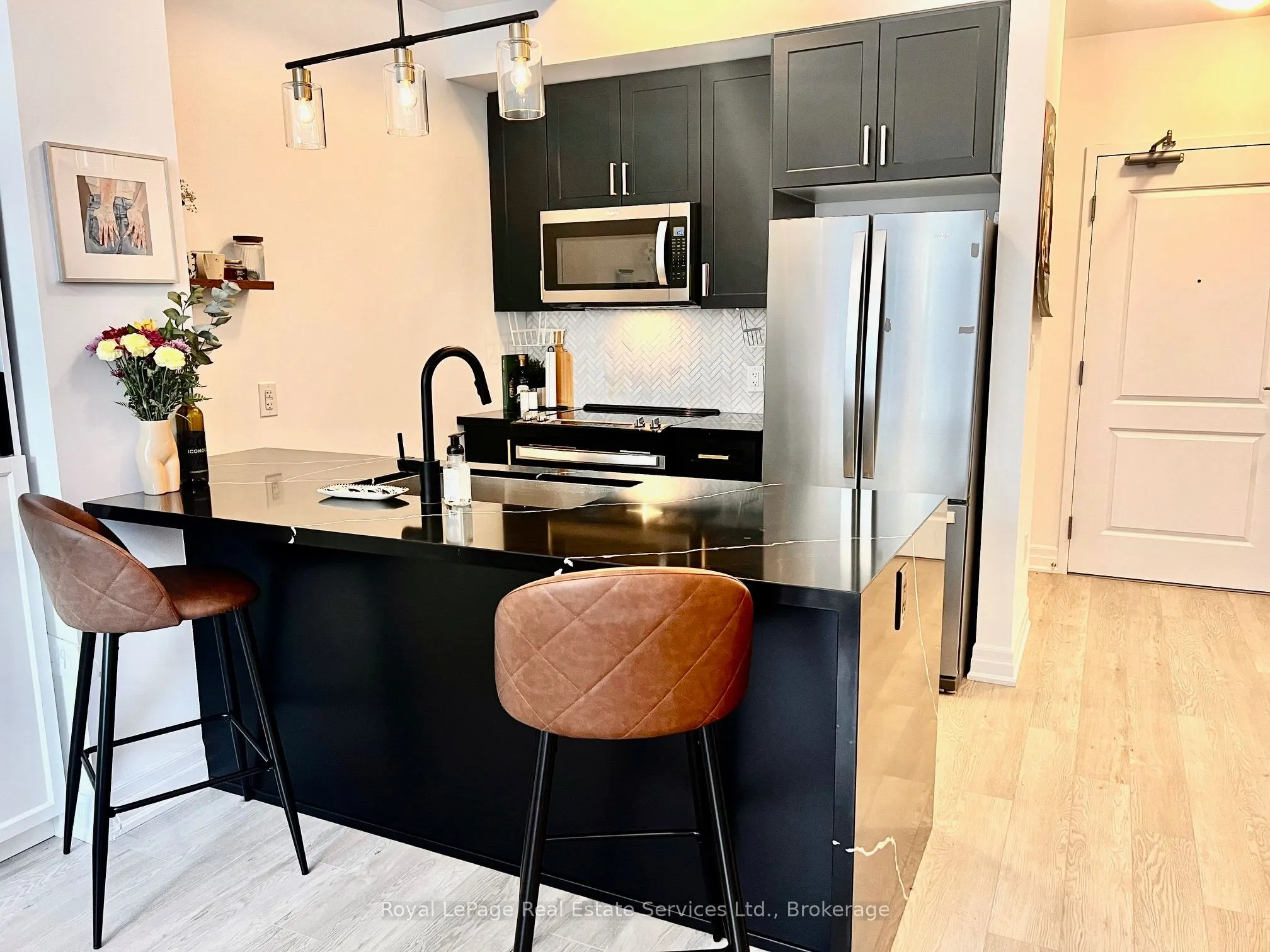 460 Dundas Street E #524