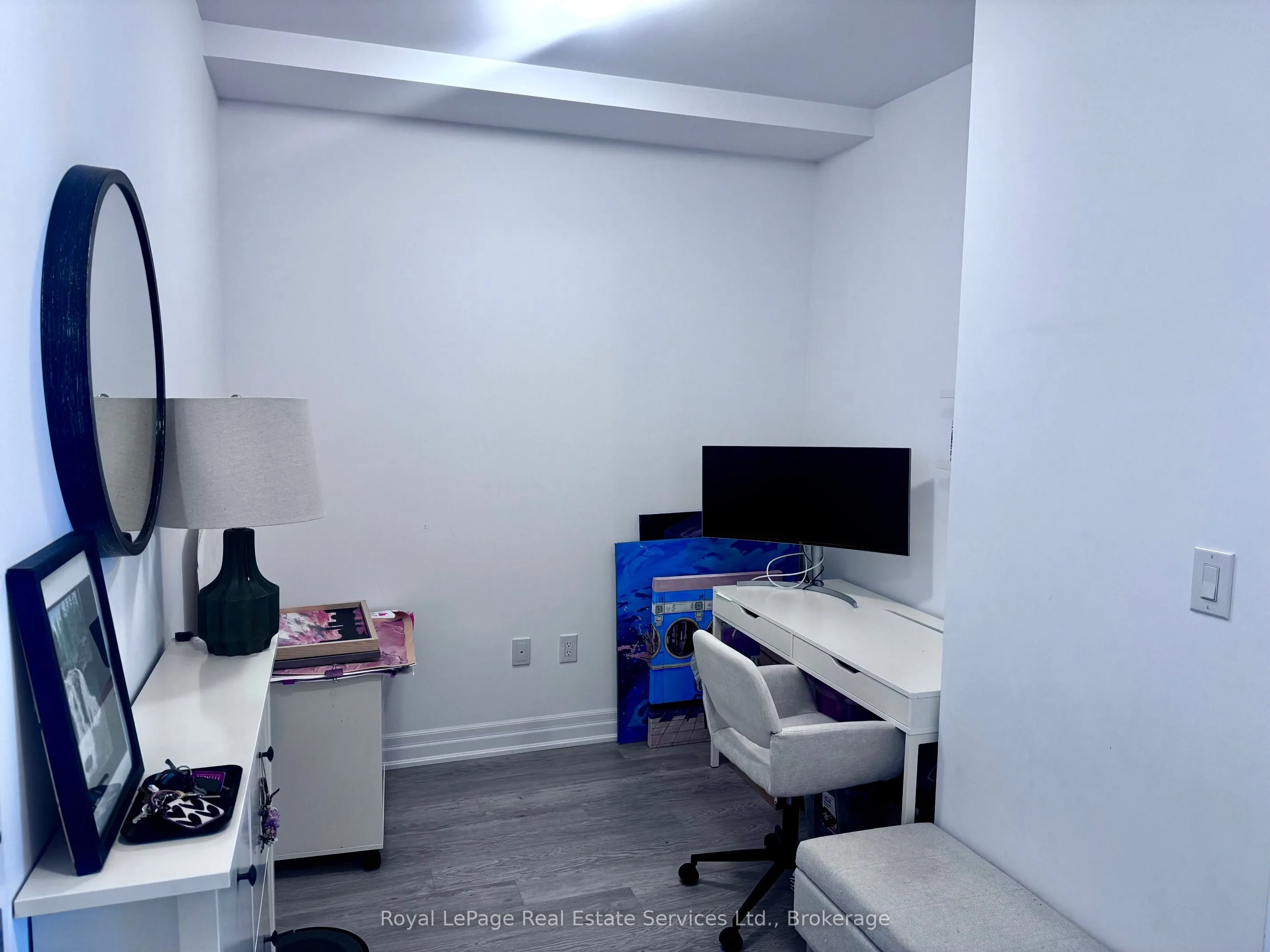 460 Dundas Street E #524