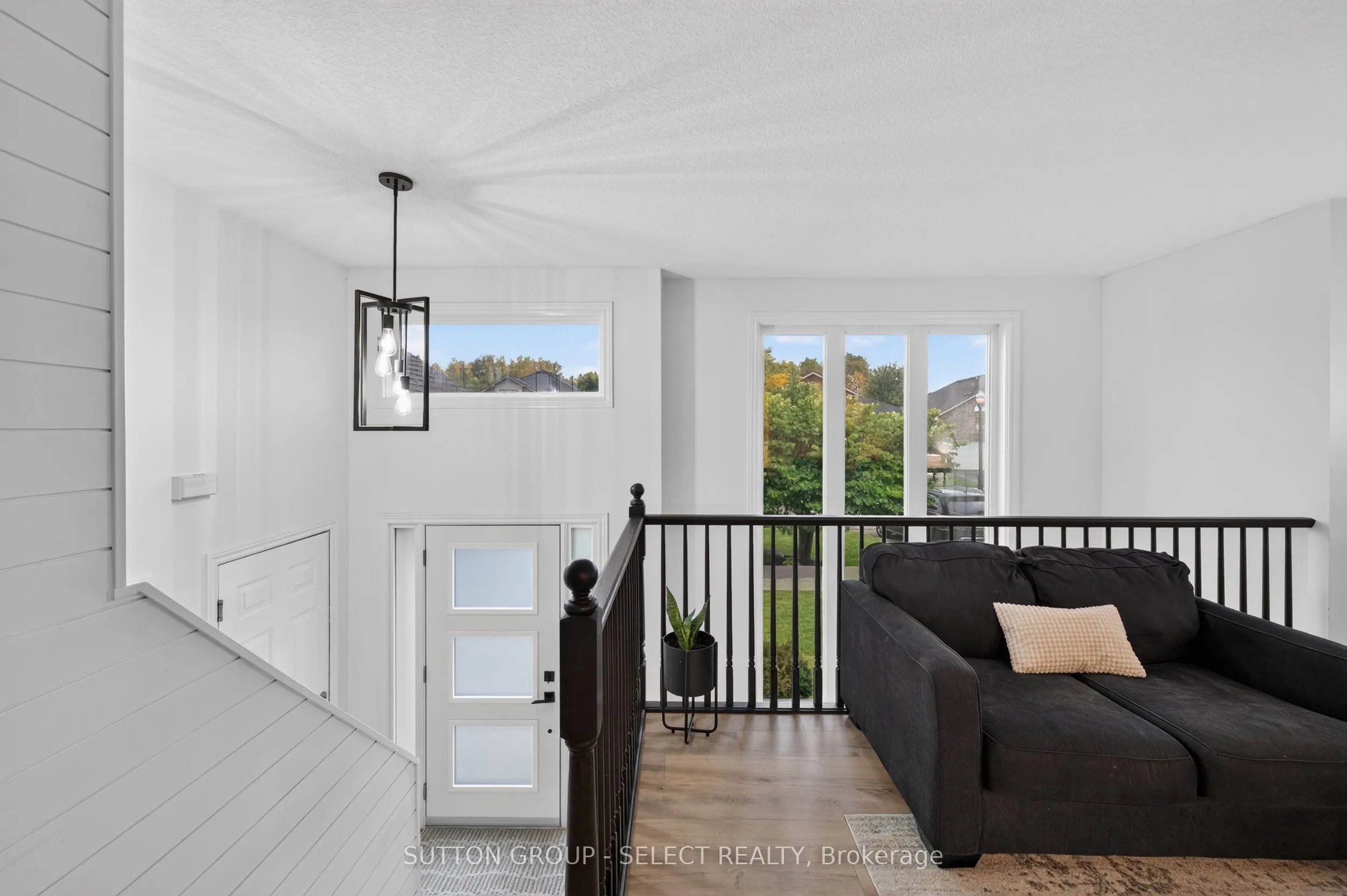 1801 Seymour Crescent