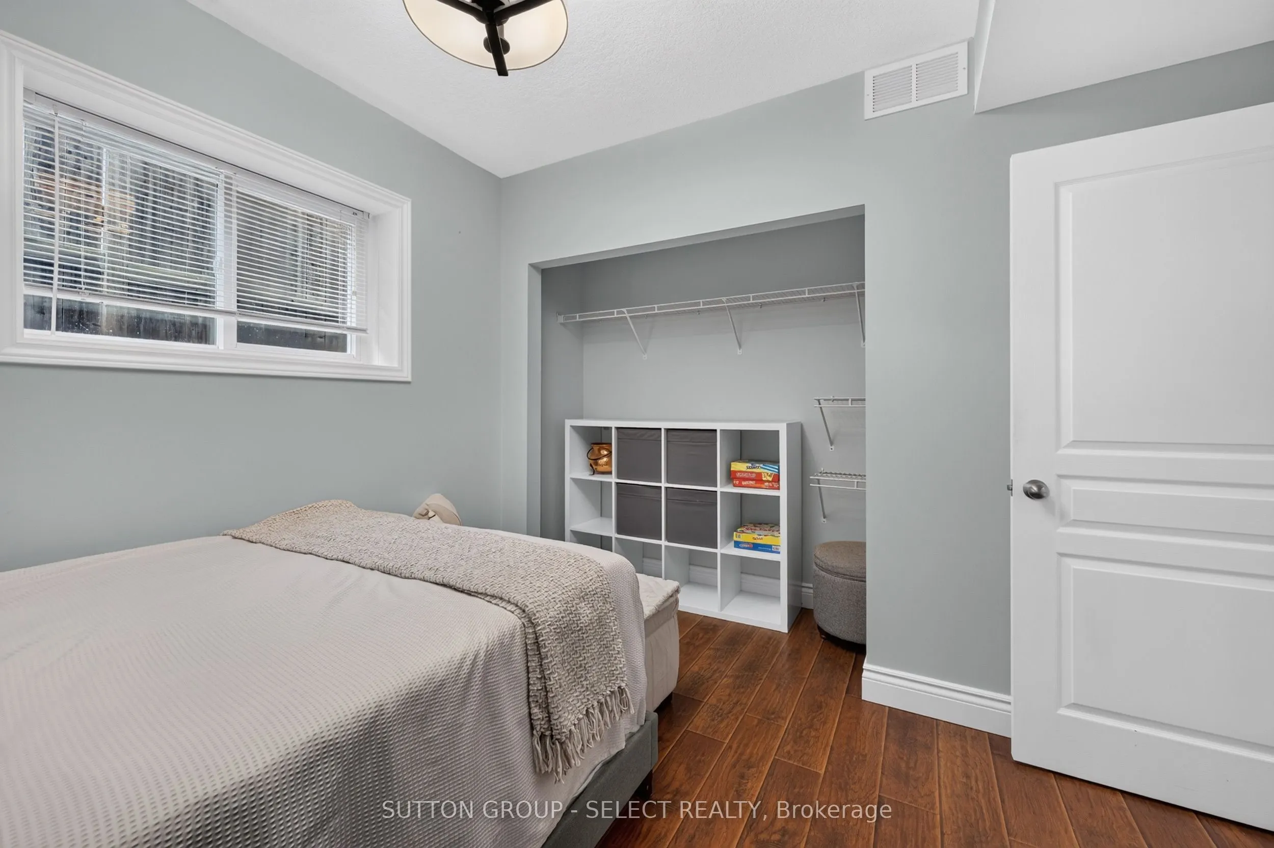 1801 Seymour Crescent