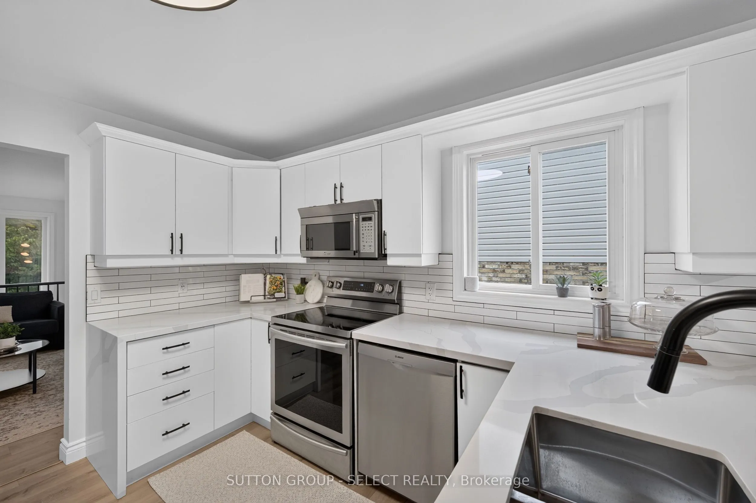 1801 Seymour Crescent