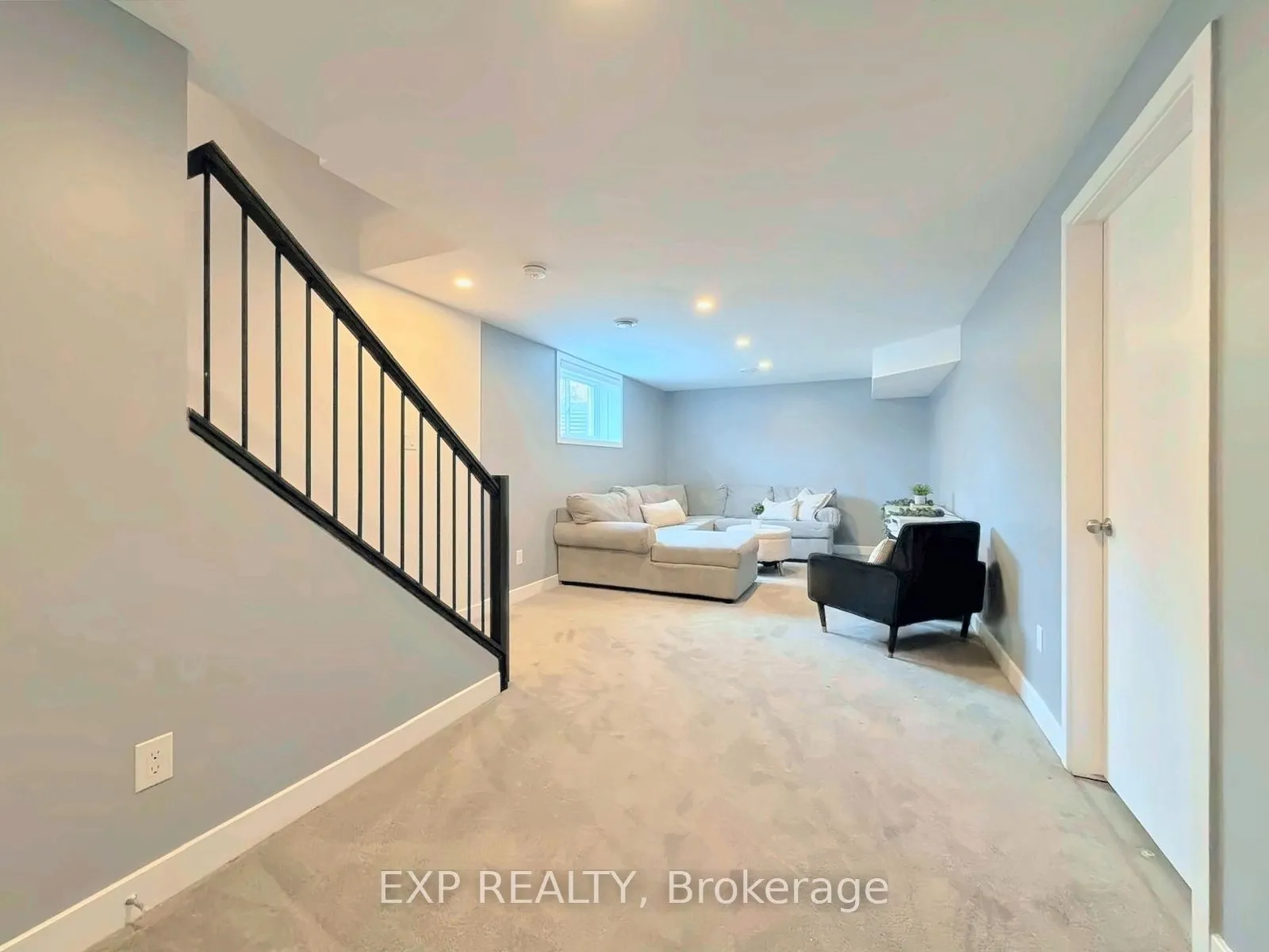 543 Rathburn Lane