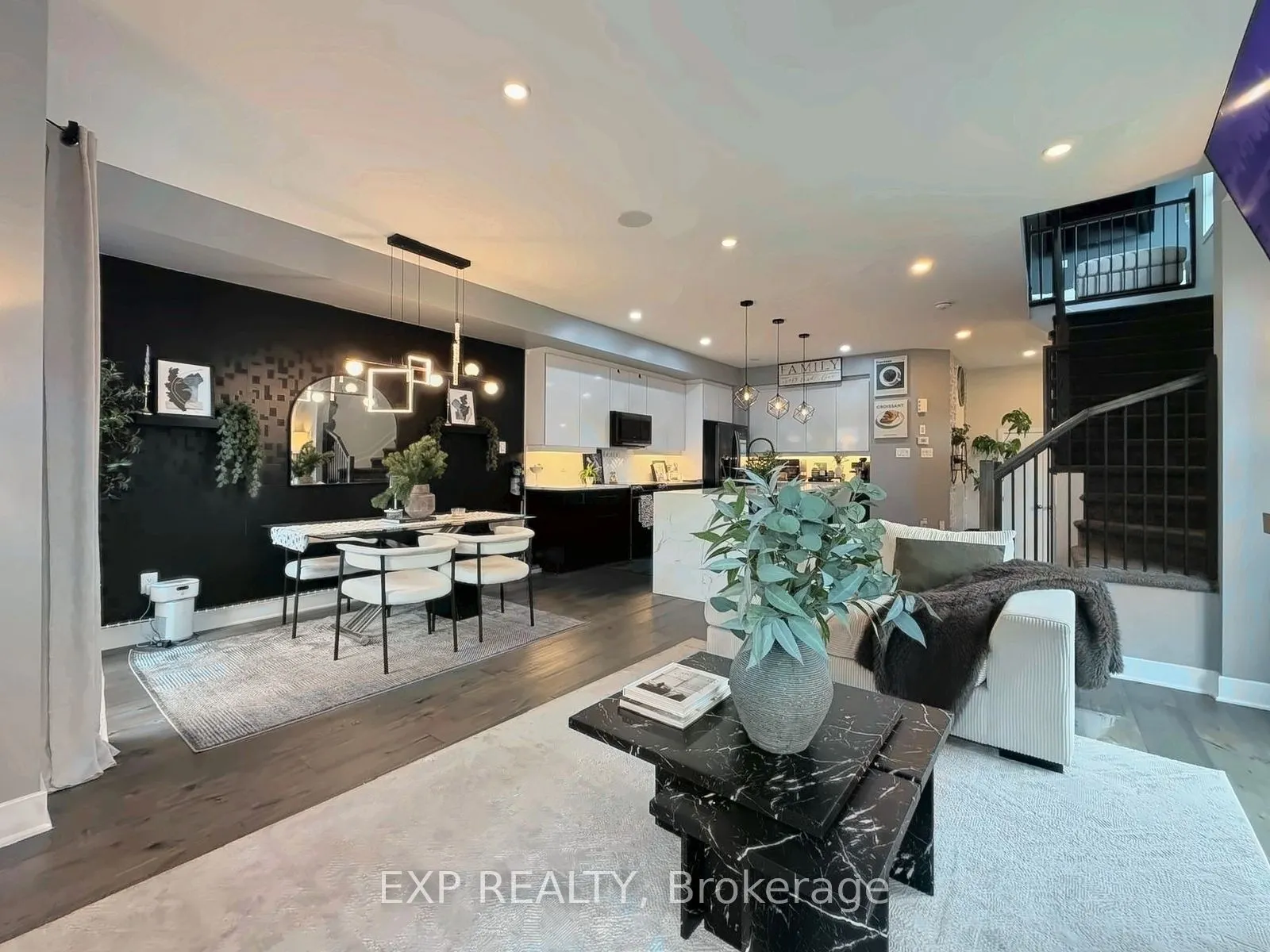 543 Rathburn Lane