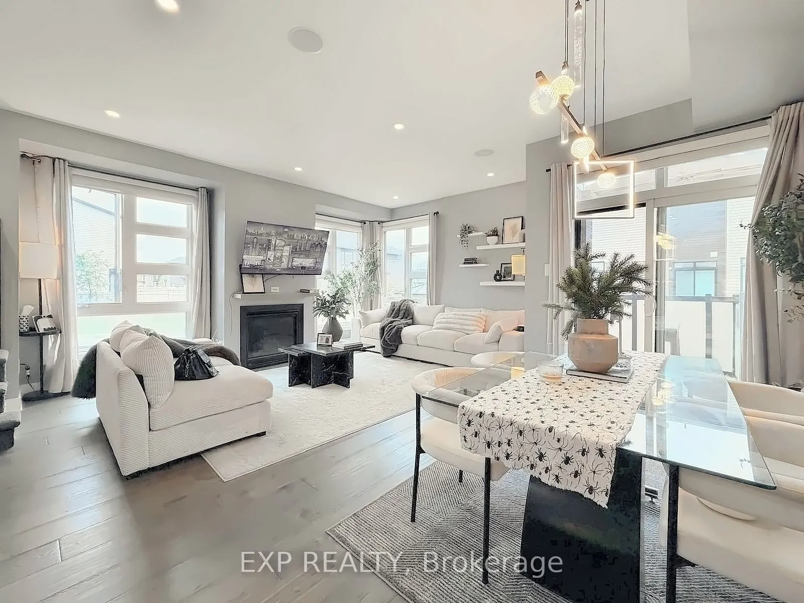 543 Rathburn Lane