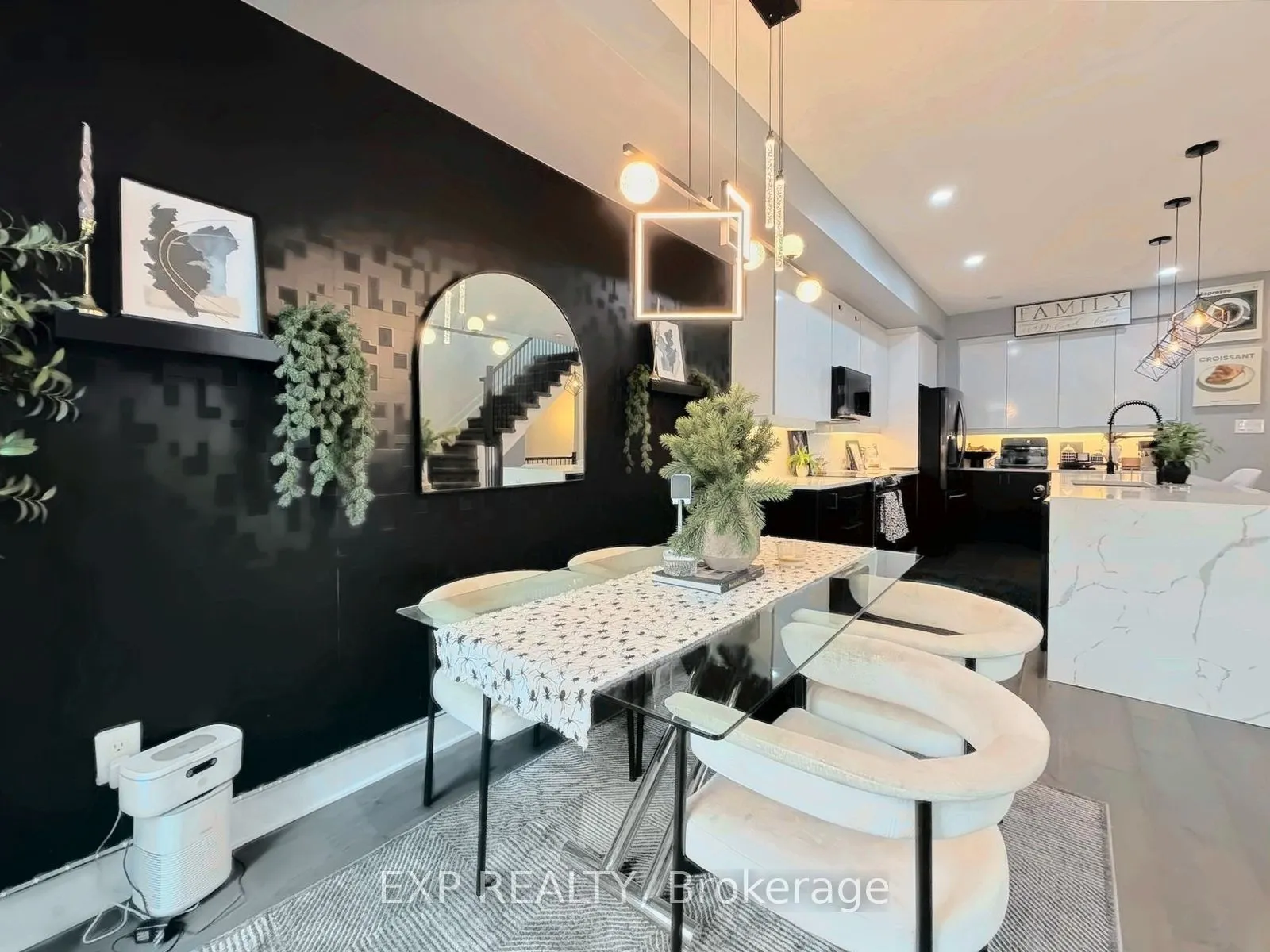 543 Rathburn Lane