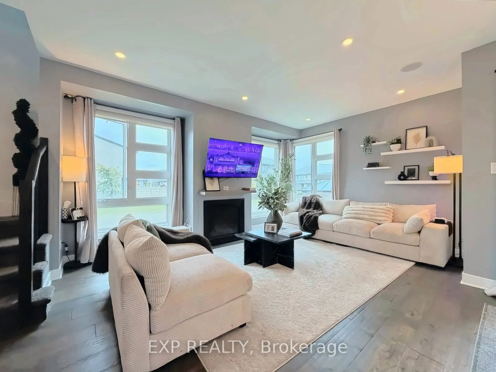 543 Rathburn Lane