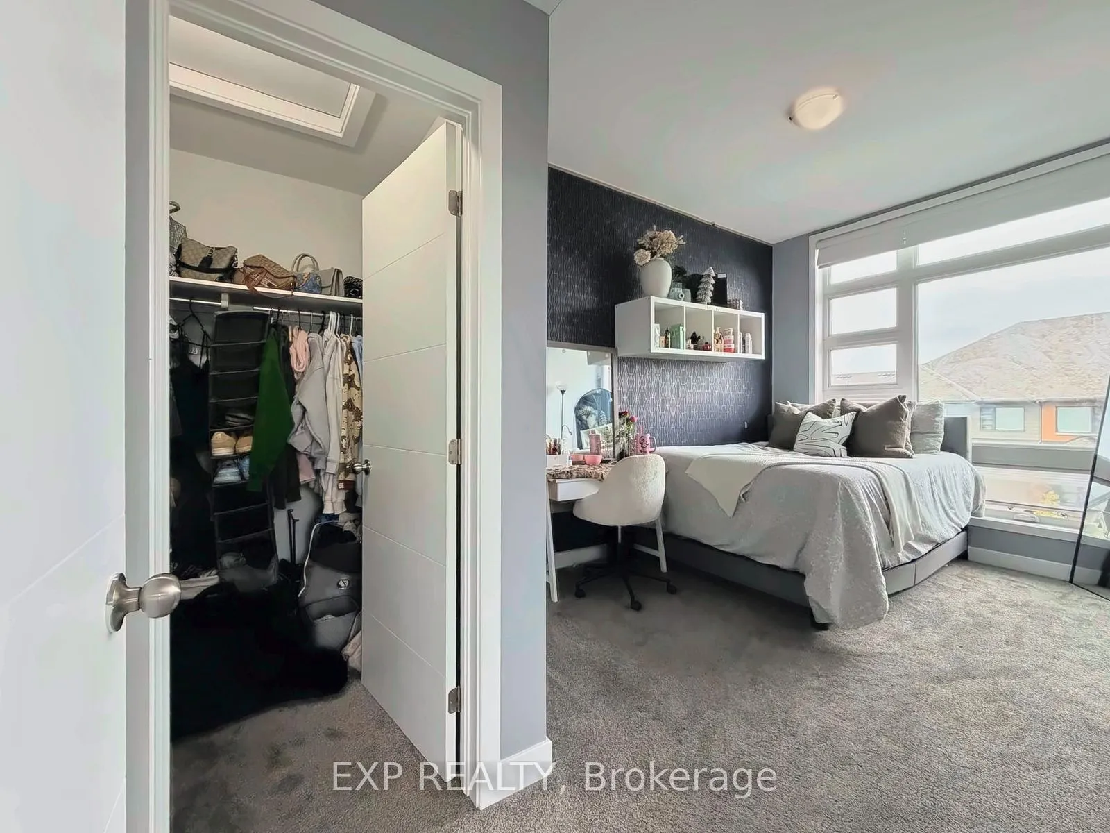 543 Rathburn Lane