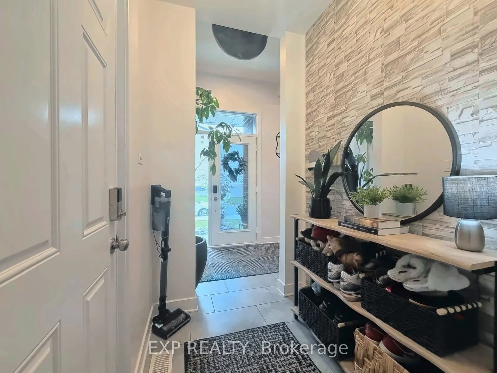 543 Rathburn Lane