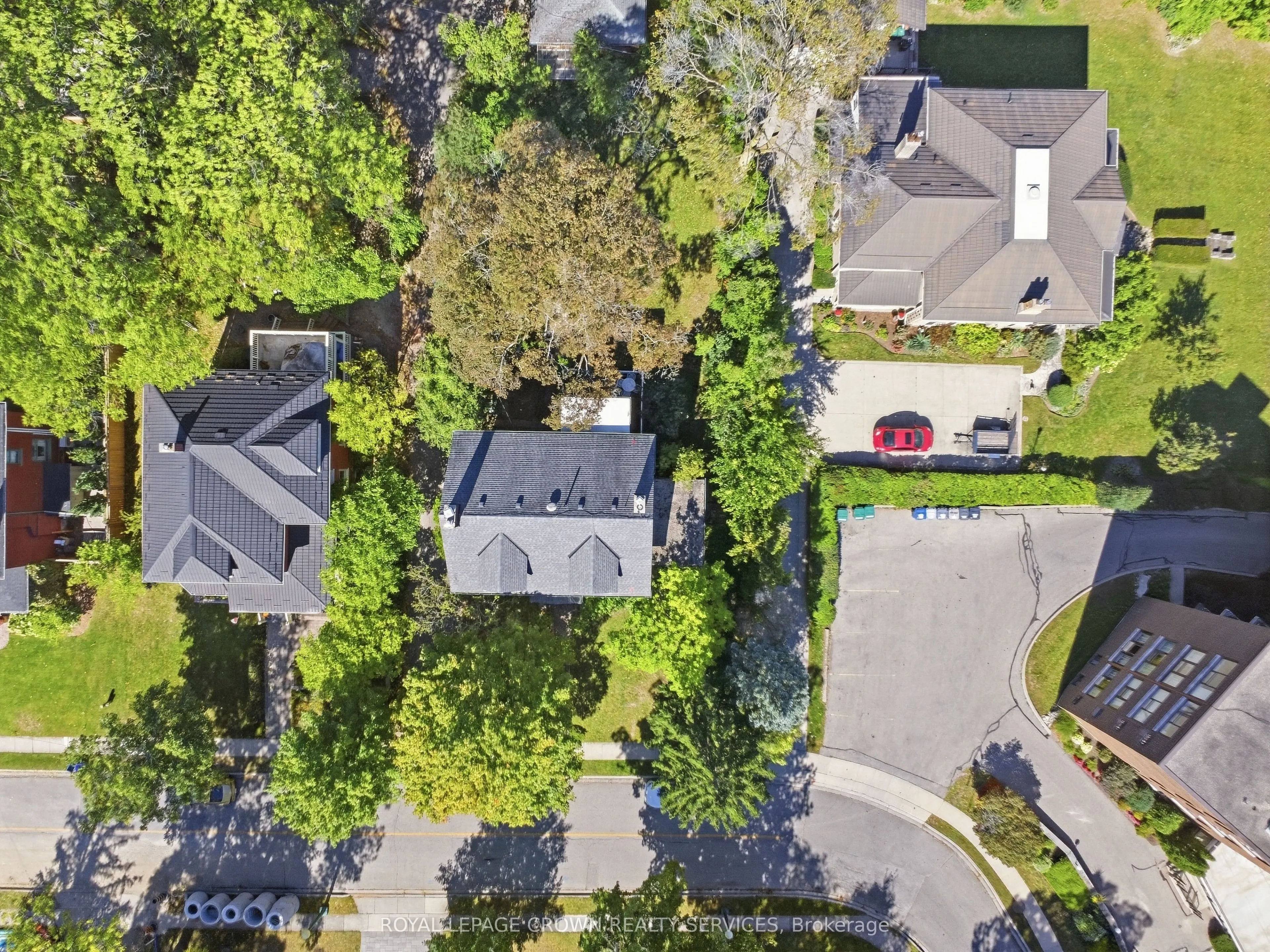 32 Wentworth Avenue
