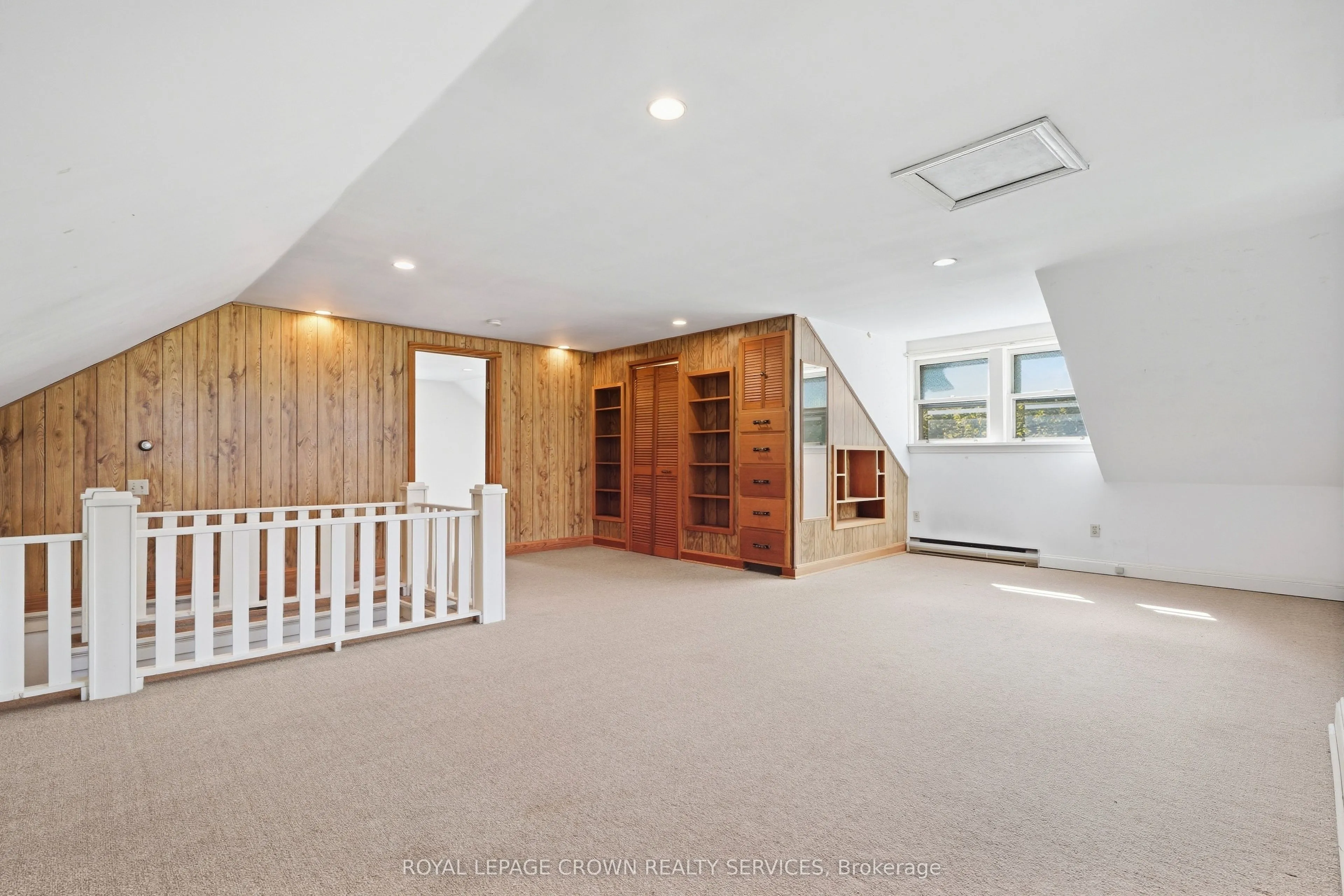 32 Wentworth Avenue