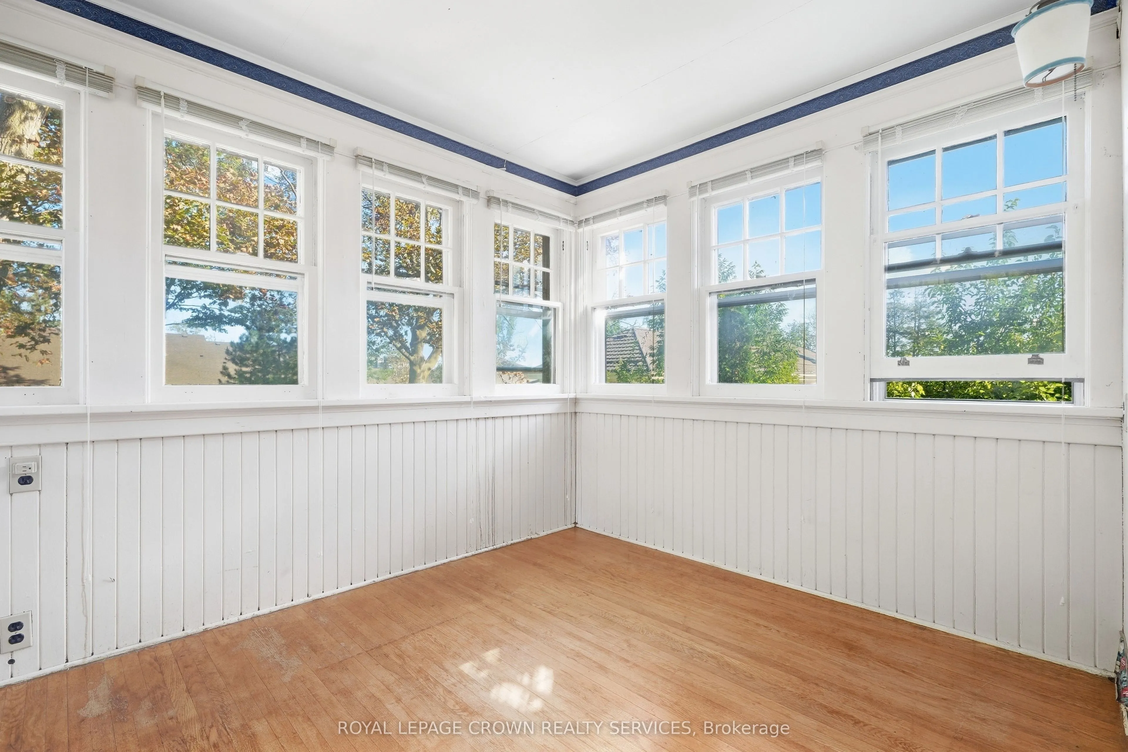 32 Wentworth Avenue