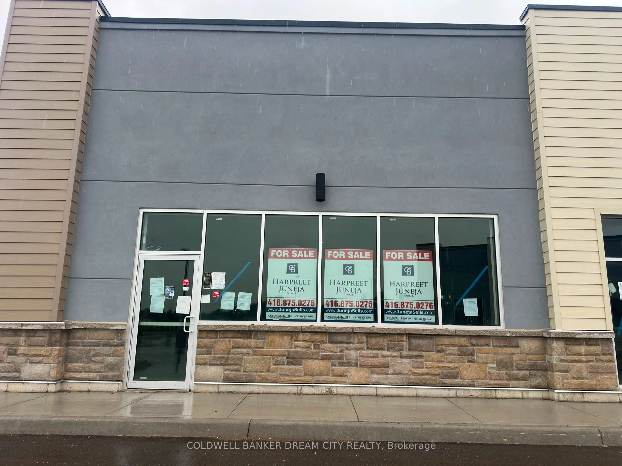 200 montclair Drive #15-16
