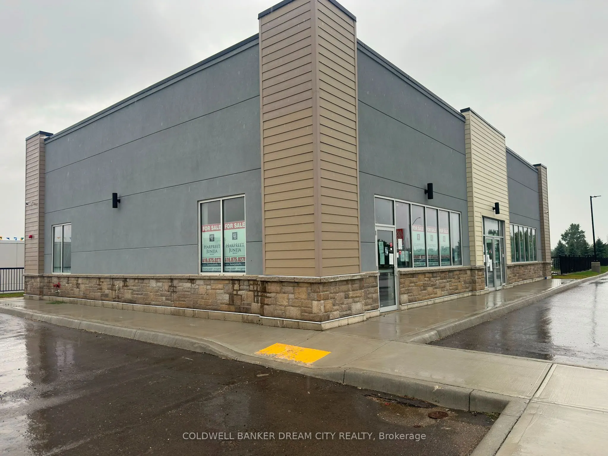 200 montclair Drive #15-16