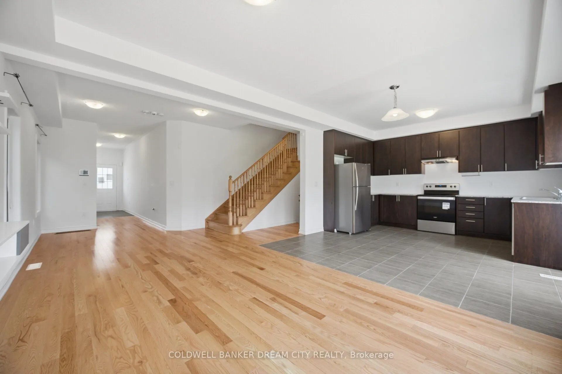 420 Vandusen Avenue