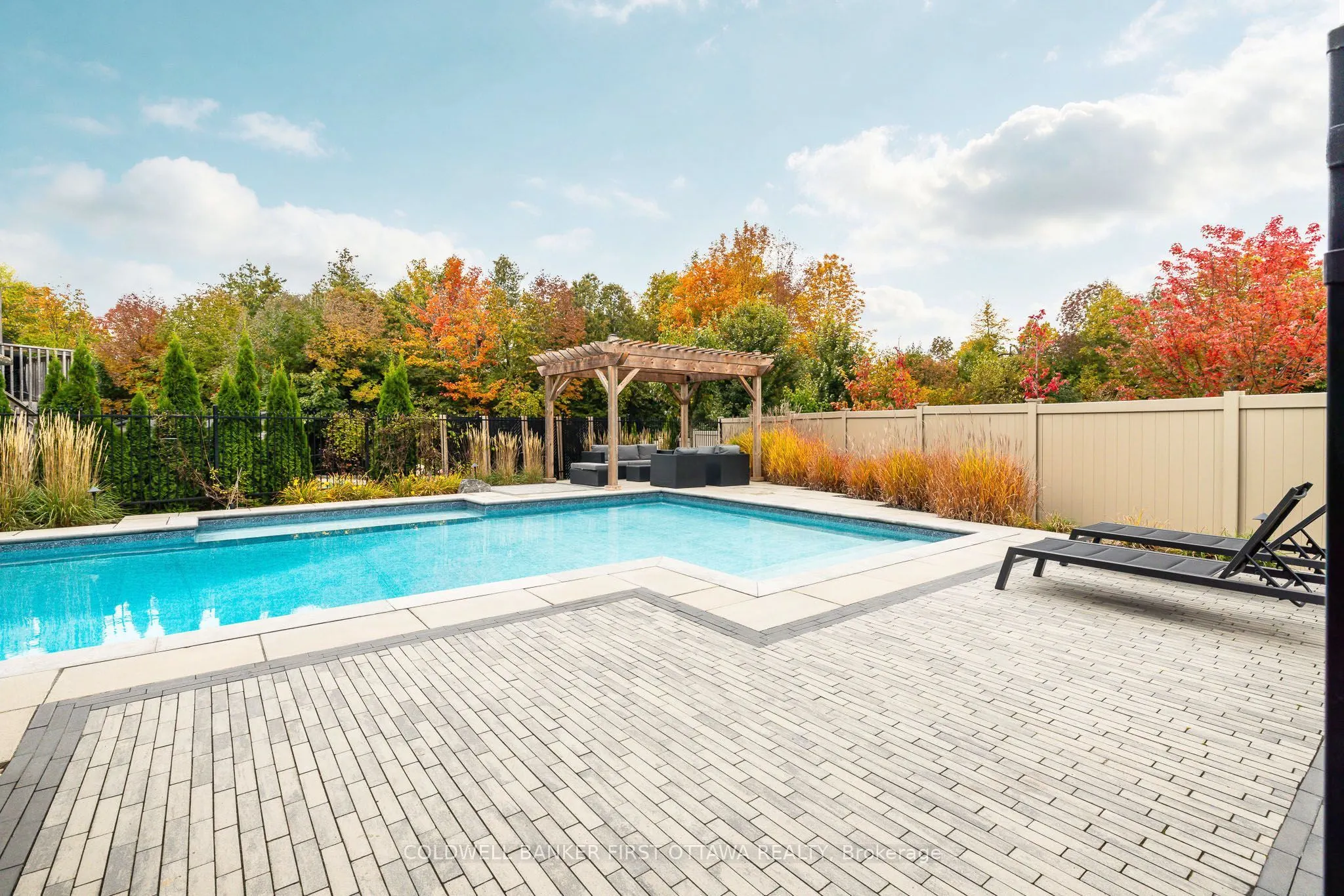 529 Adamson Crescent