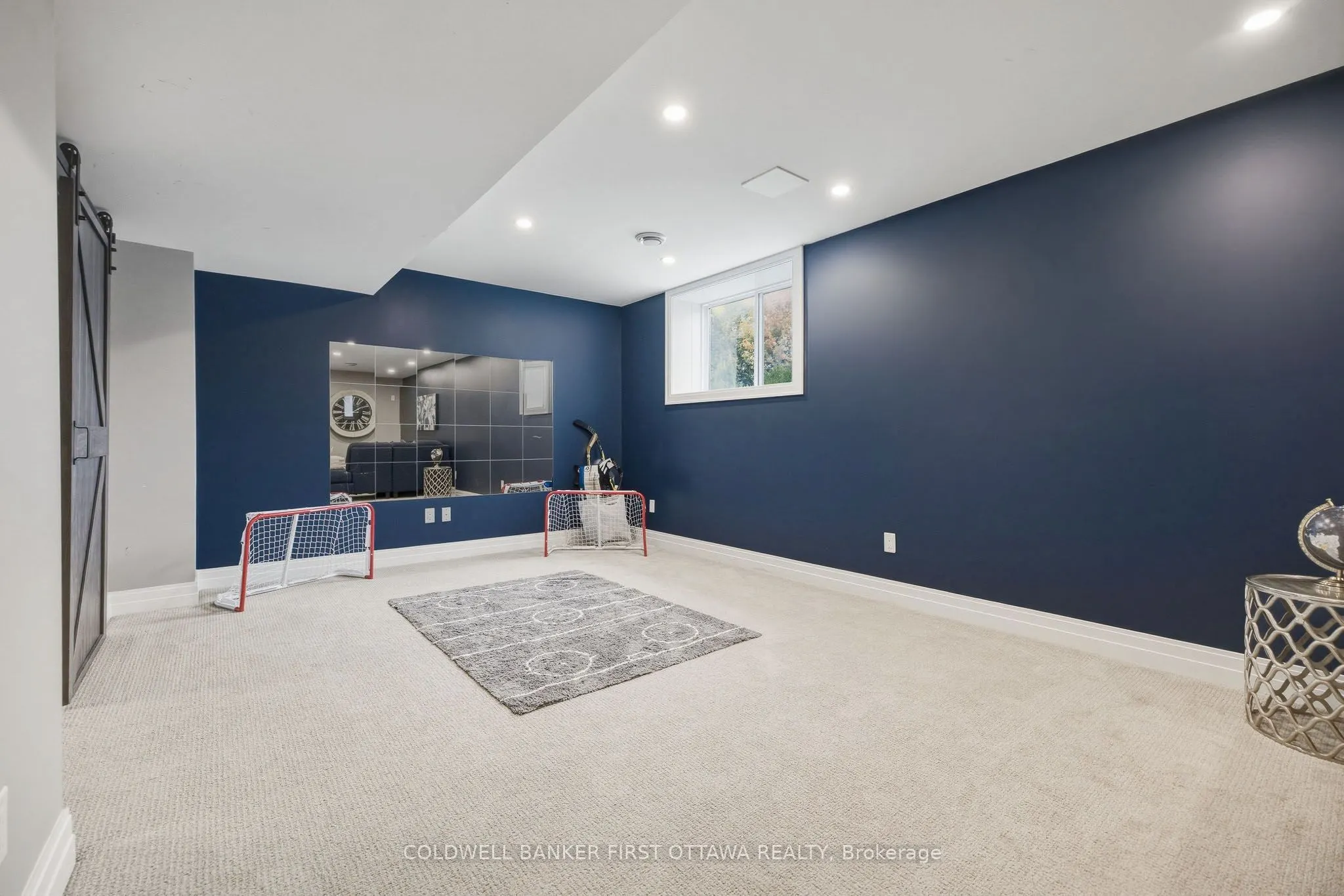 529 Adamson Crescent
