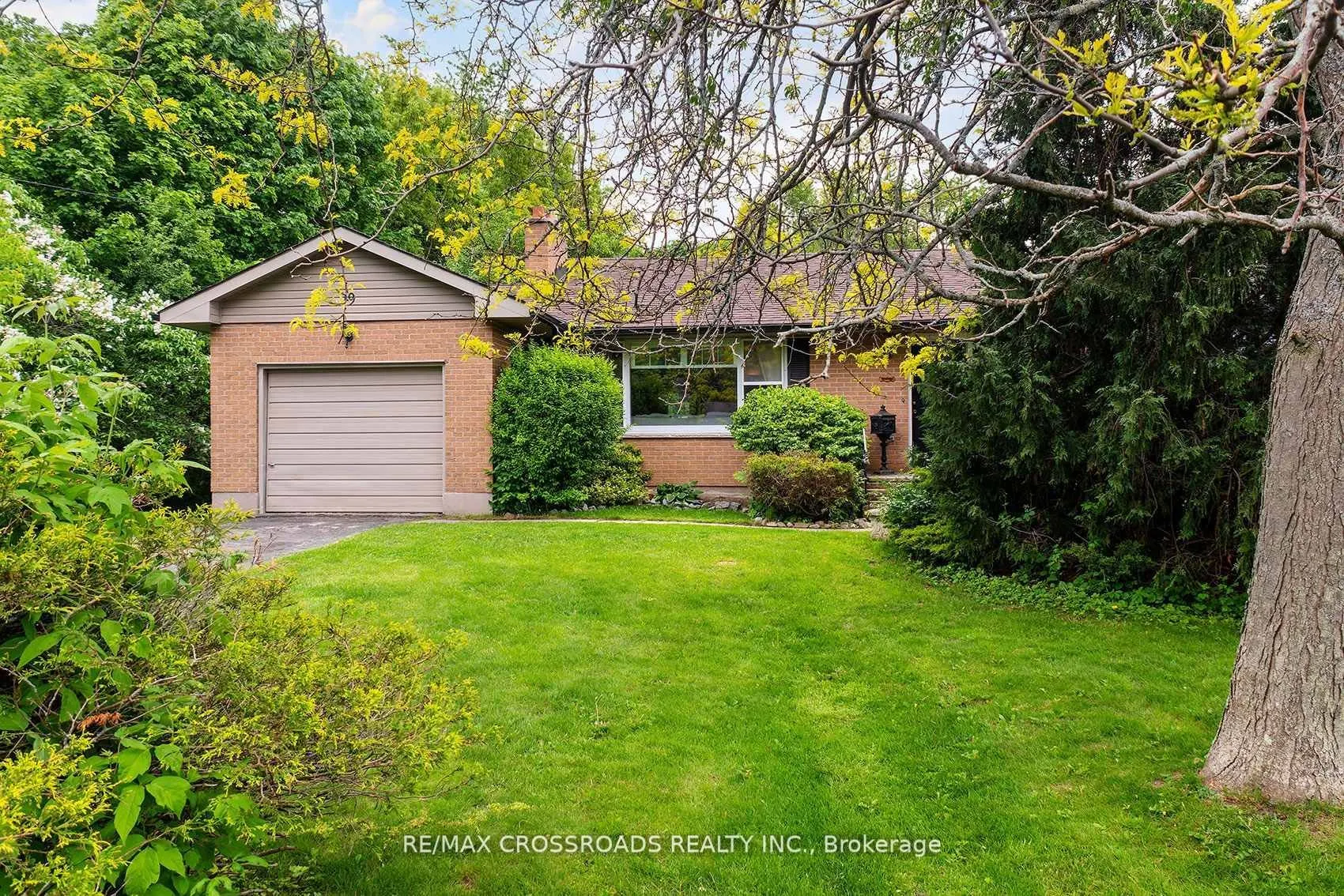 19 Orchard Avenue