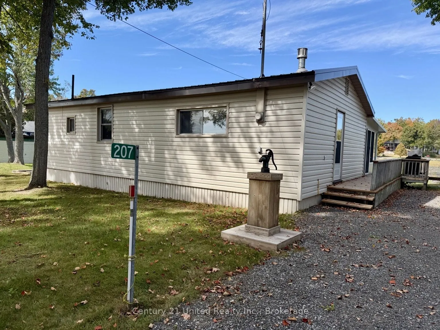 207 Rollies Point Road