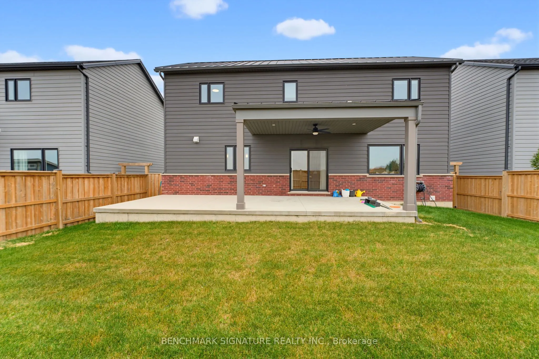 17 Totten Street