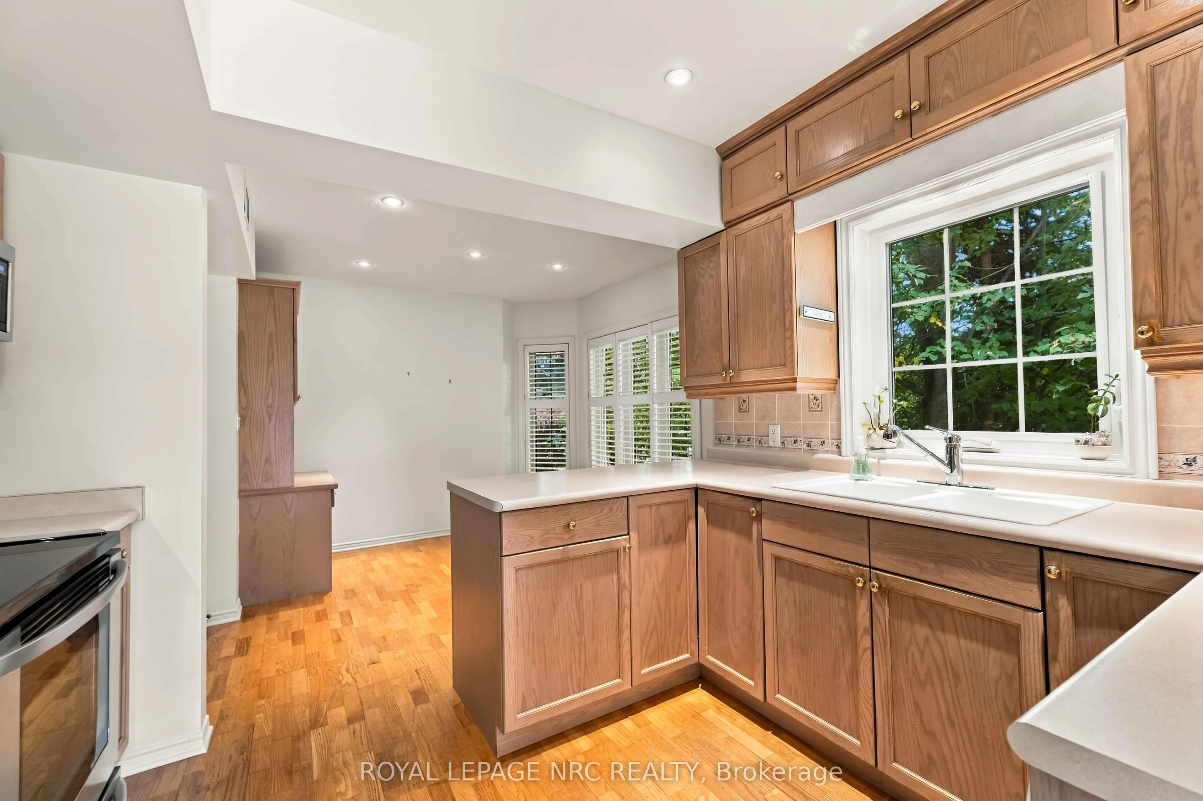 4090 JOHN CHARLES Boulevard #205