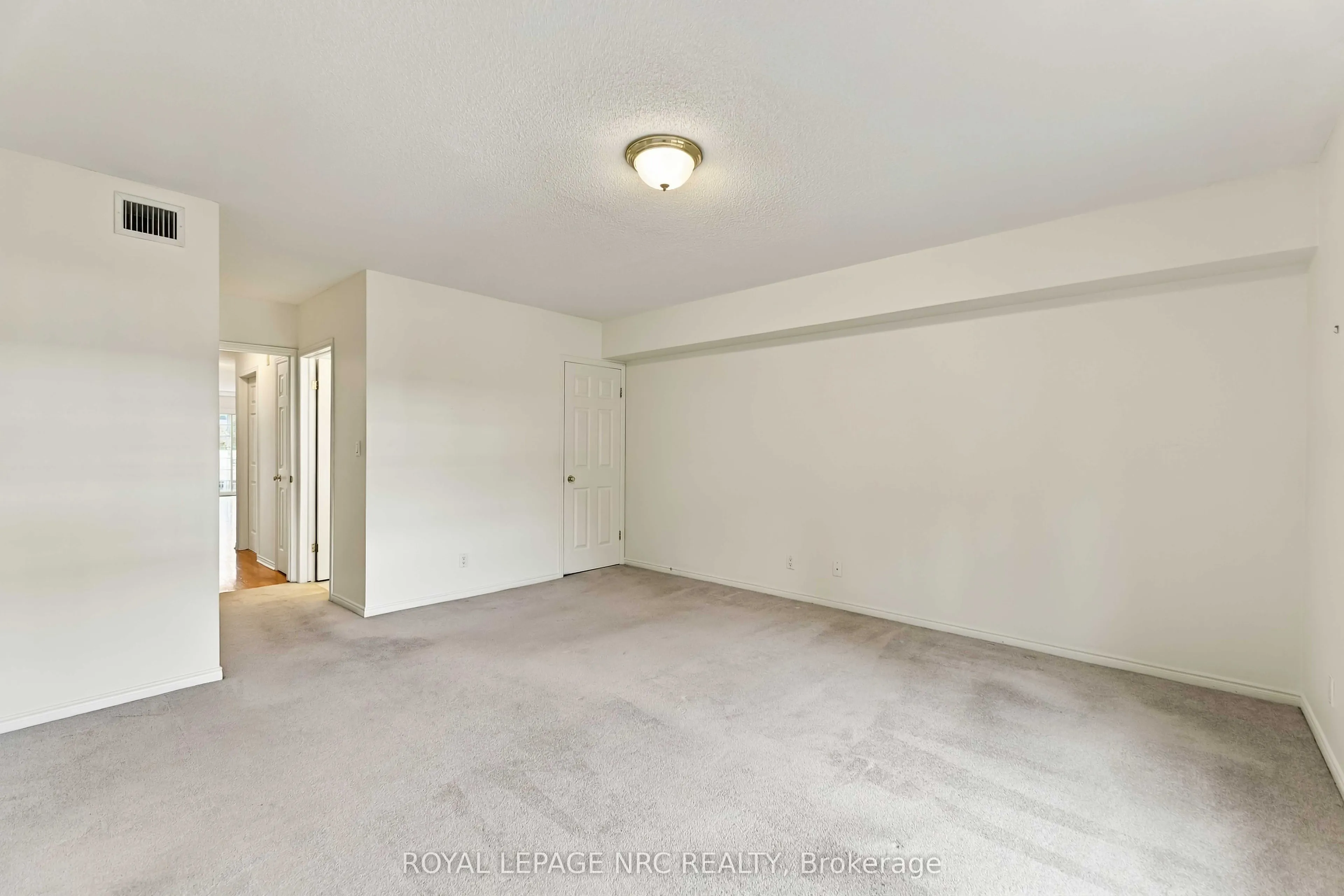 4090 JOHN CHARLES Boulevard #205
