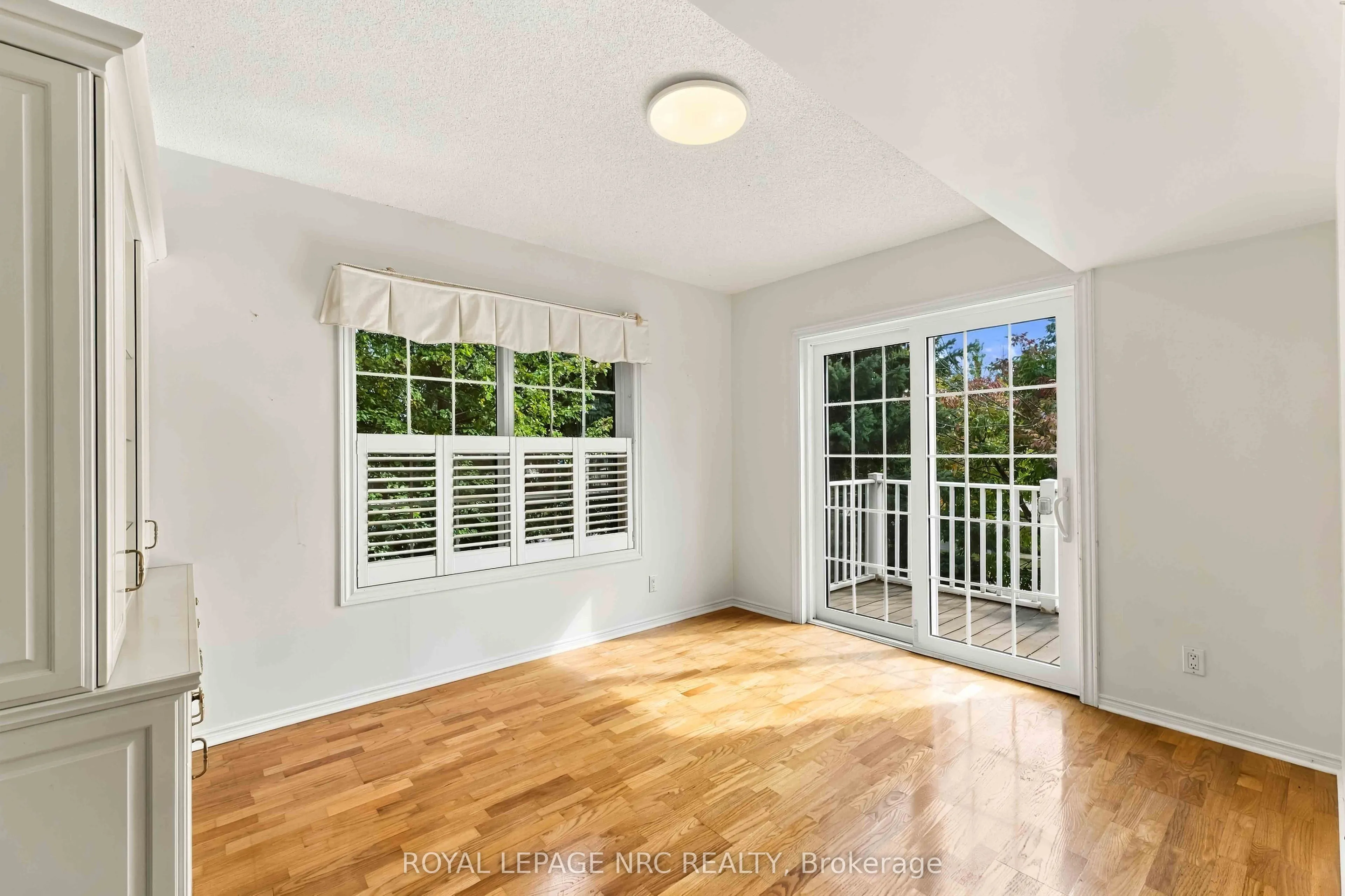 4090 JOHN CHARLES Boulevard #205