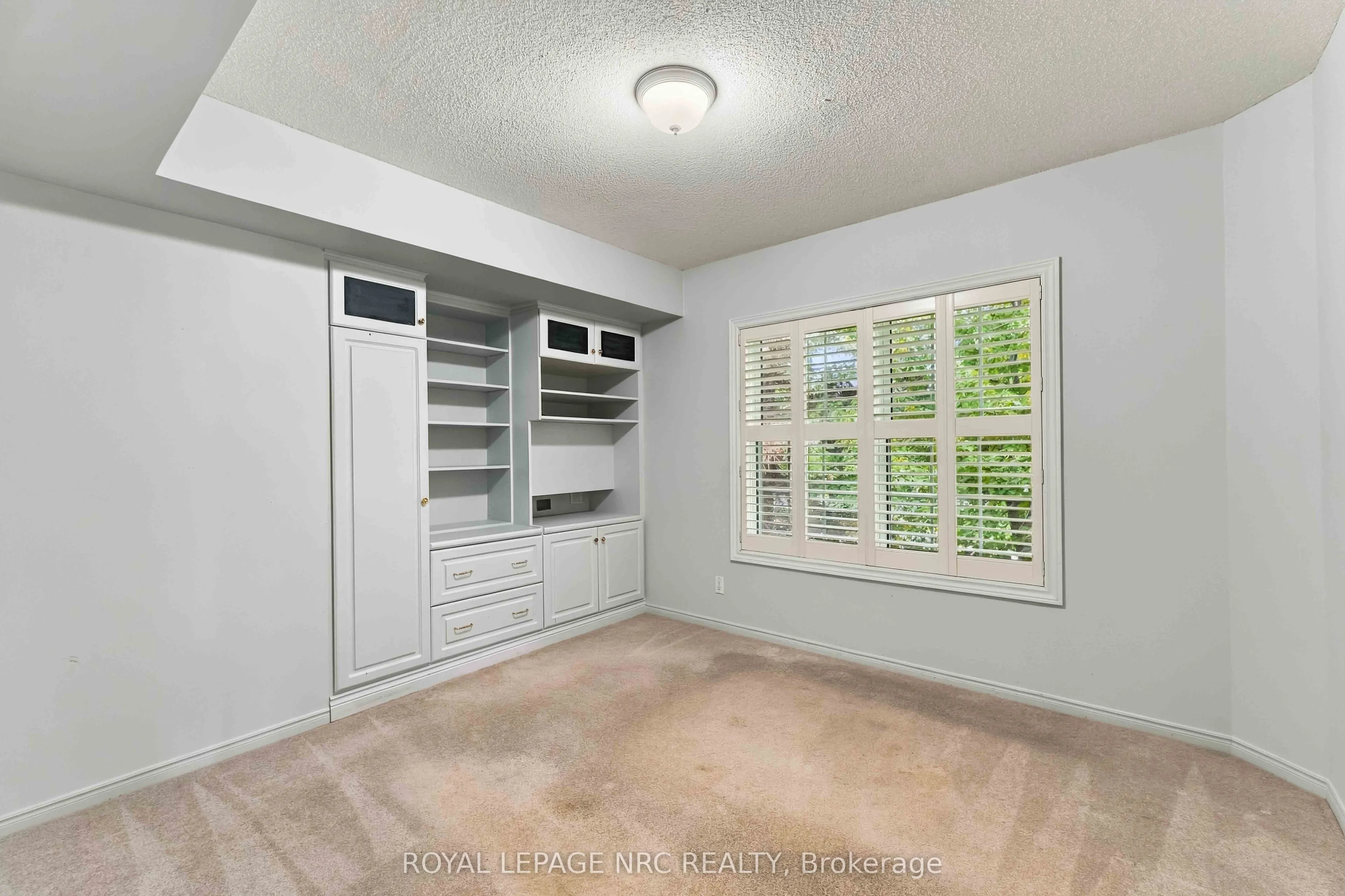 4090 JOHN CHARLES Boulevard #205