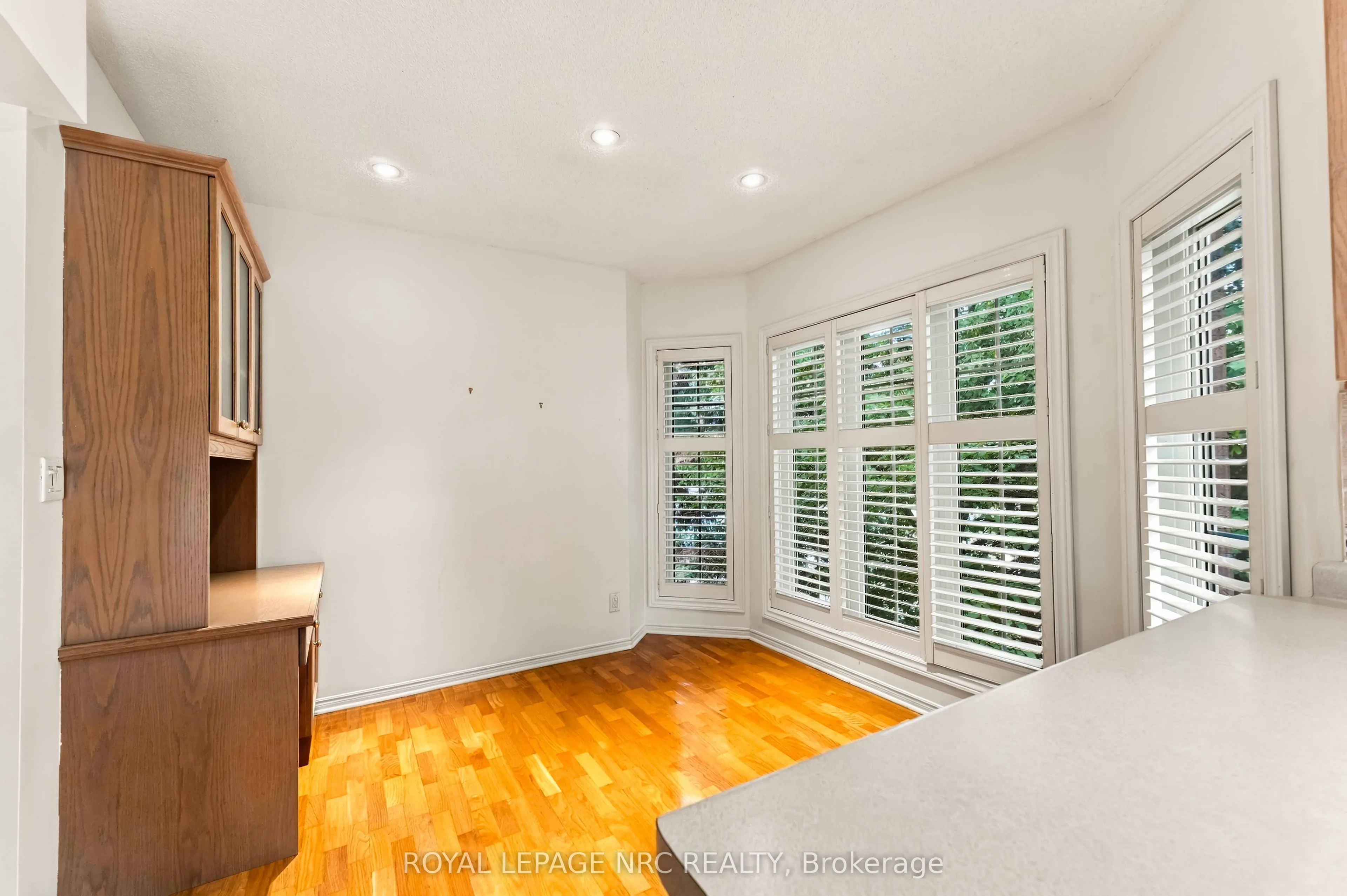 4090 JOHN CHARLES Boulevard #205