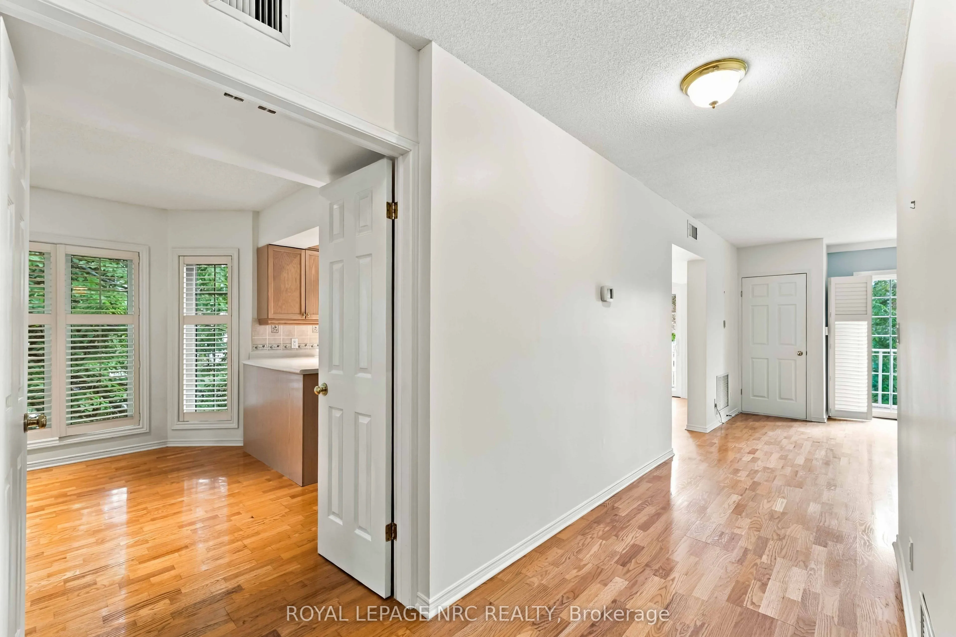 4090 JOHN CHARLES Boulevard #205