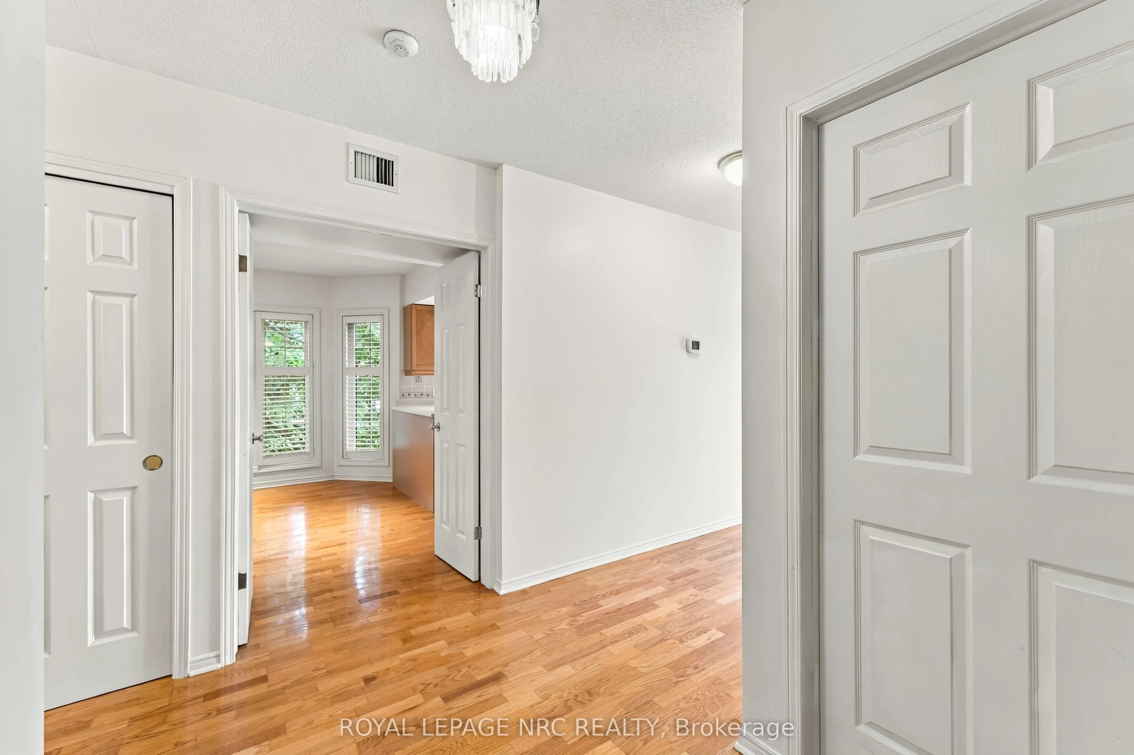 4090 JOHN CHARLES Boulevard #205