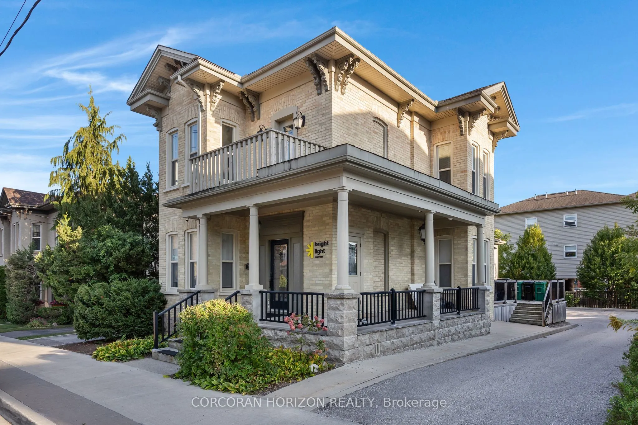 33 Young Street