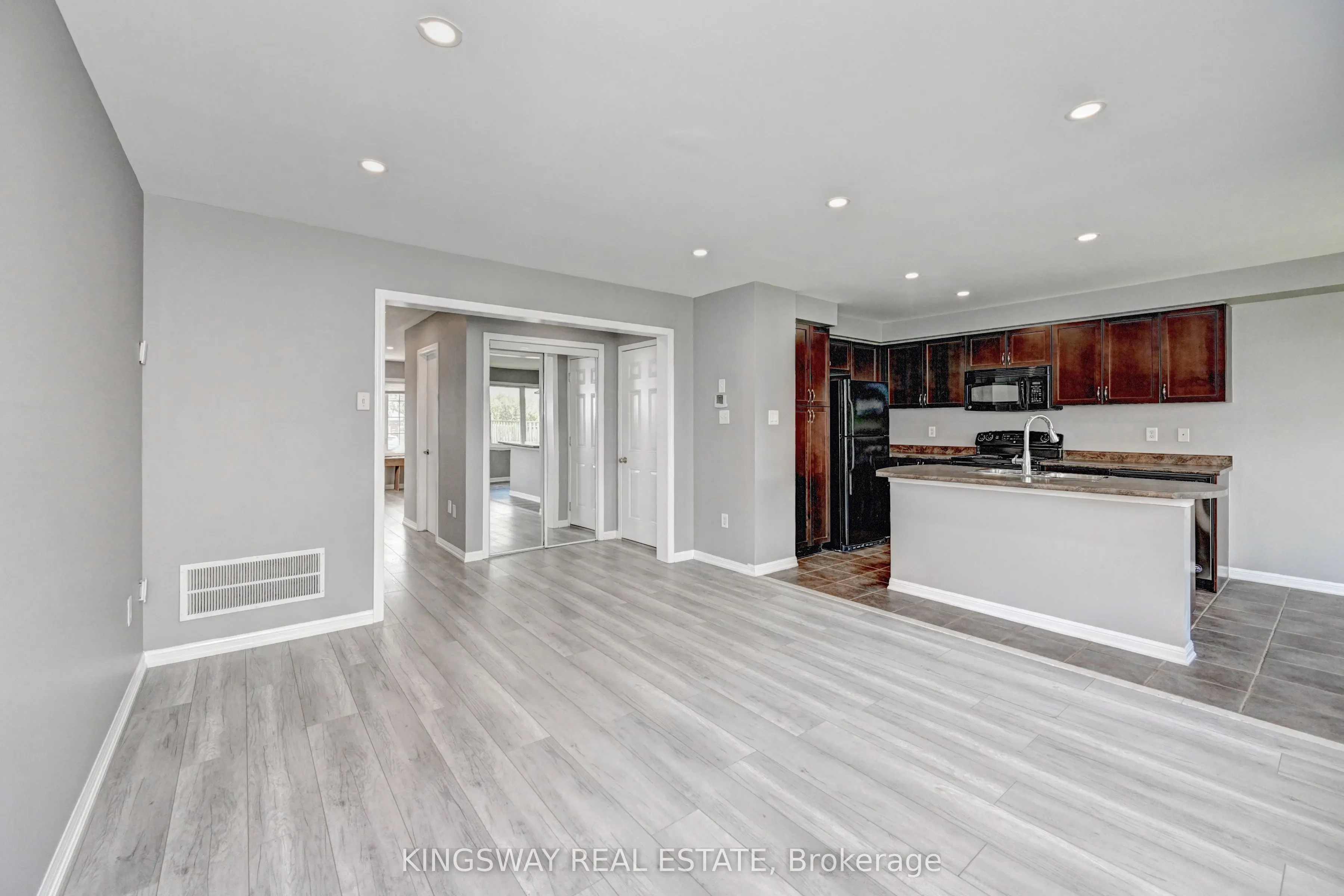 103 Blackbird Circle