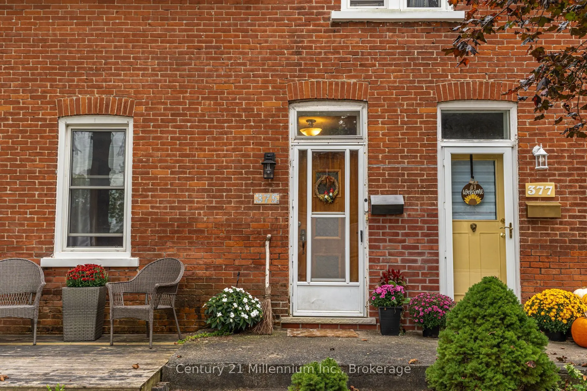 375 19th Street W