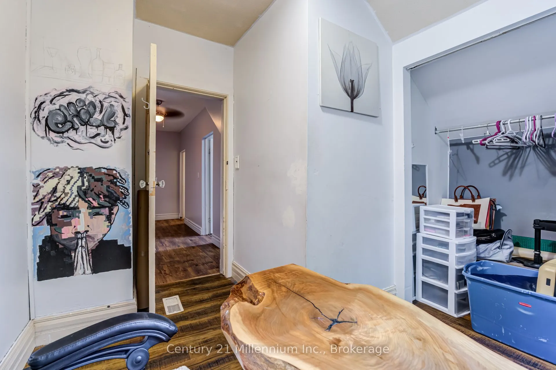 375 19th Street W