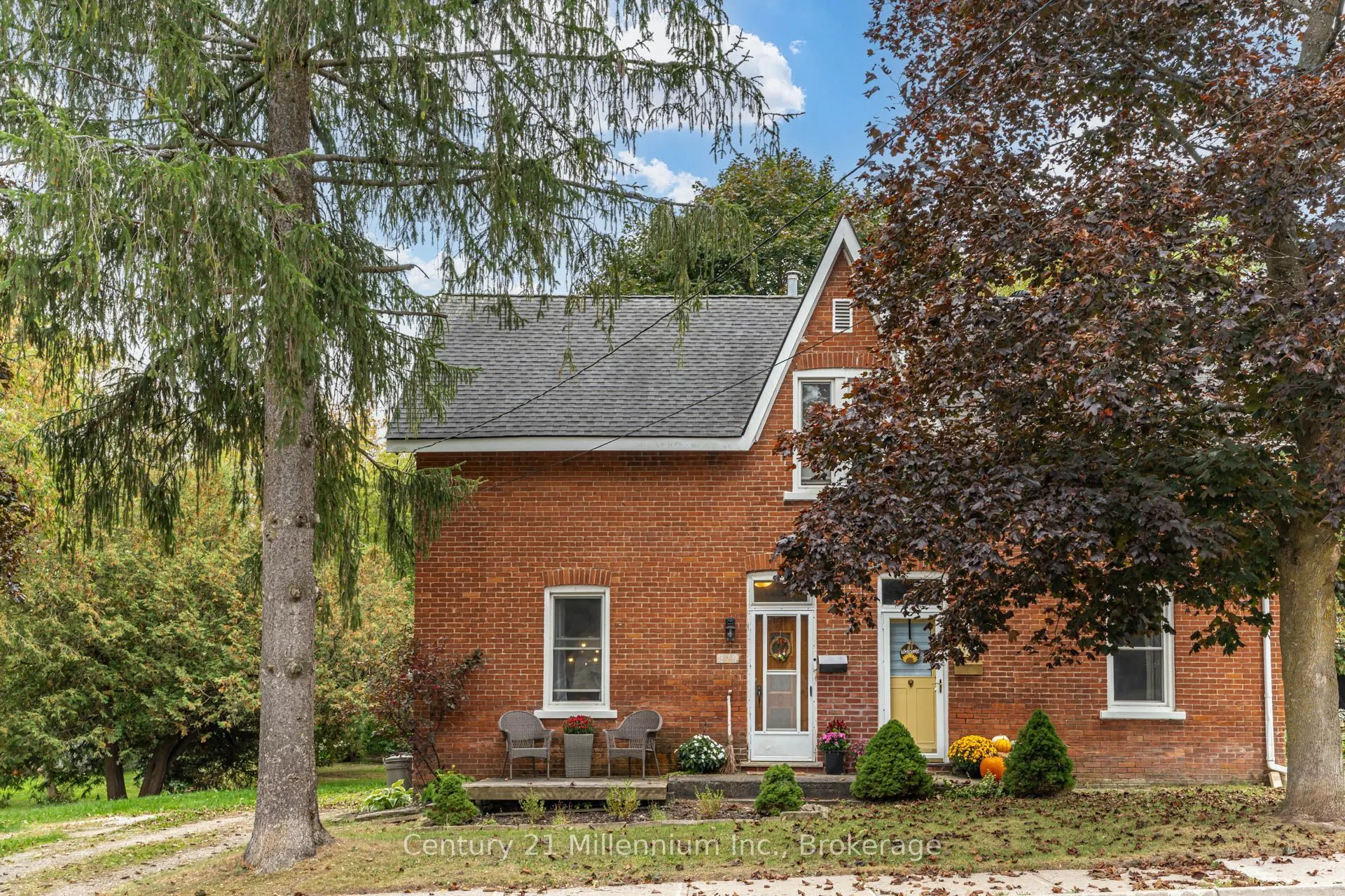 375 19th Street W