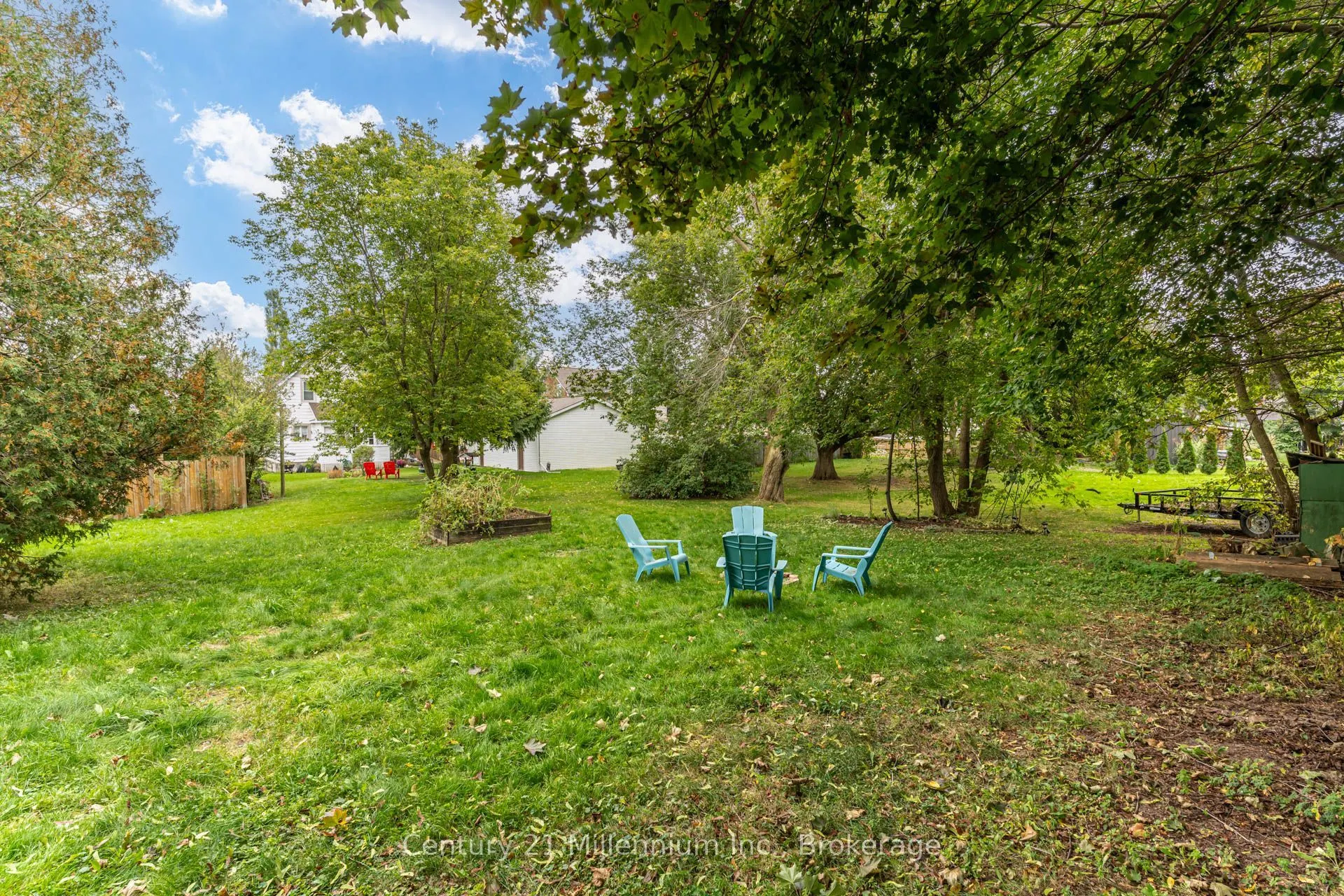 375 19th Street W