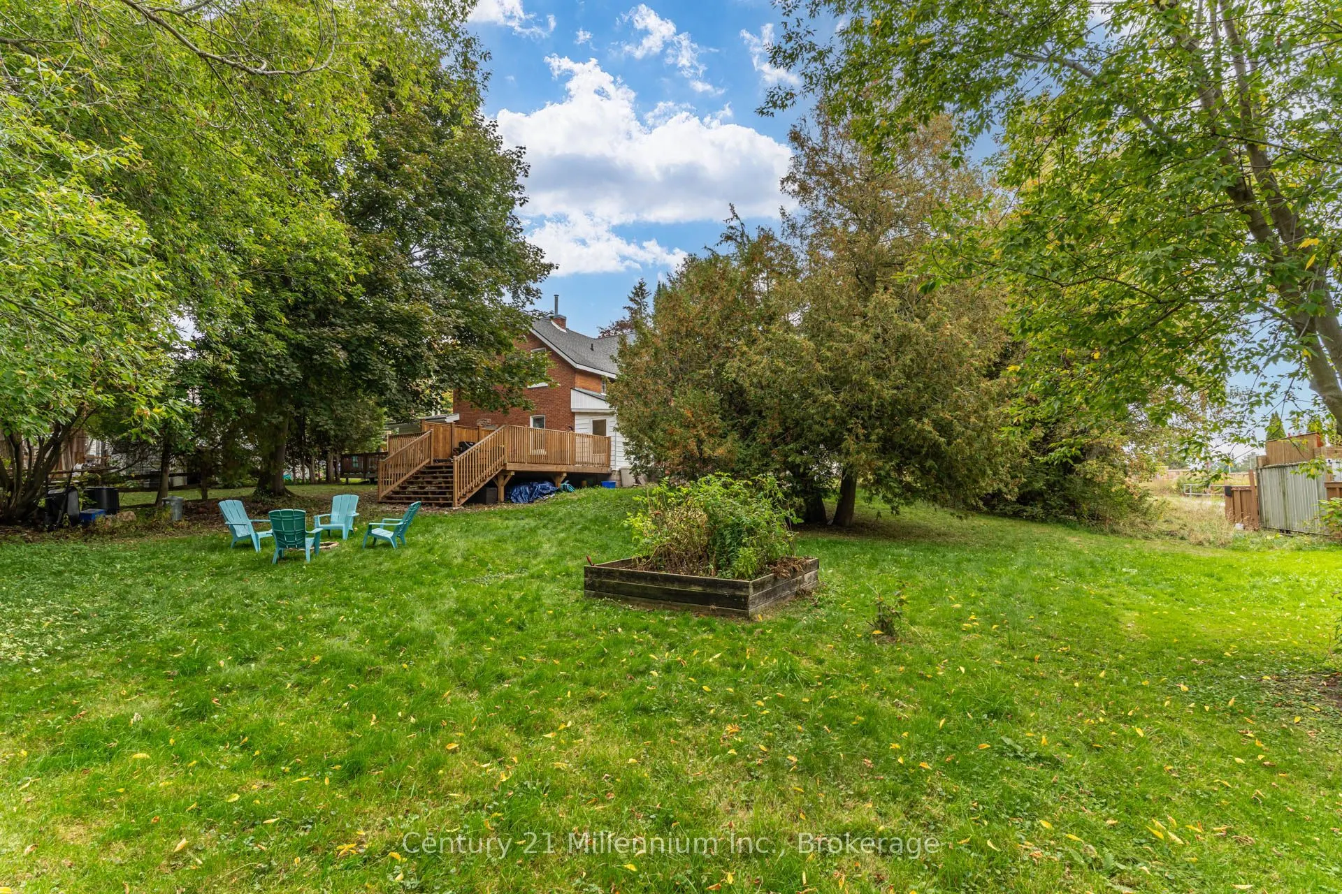 375 19th Street W