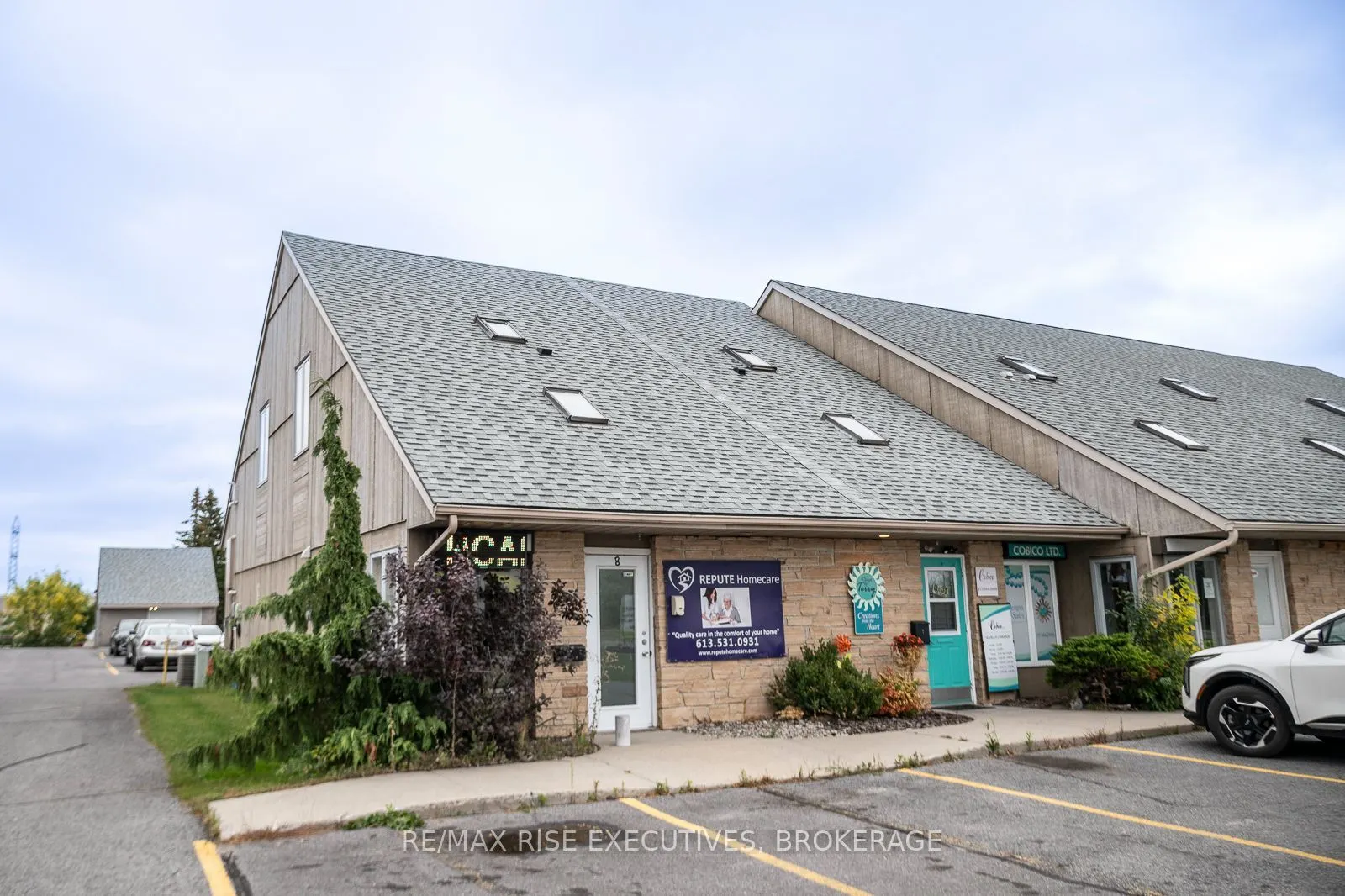 637 Norris Court #8