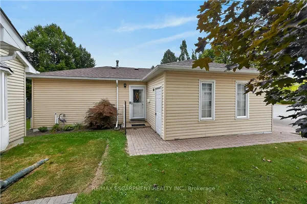 376 SILVERBIRCH Boulevard #34