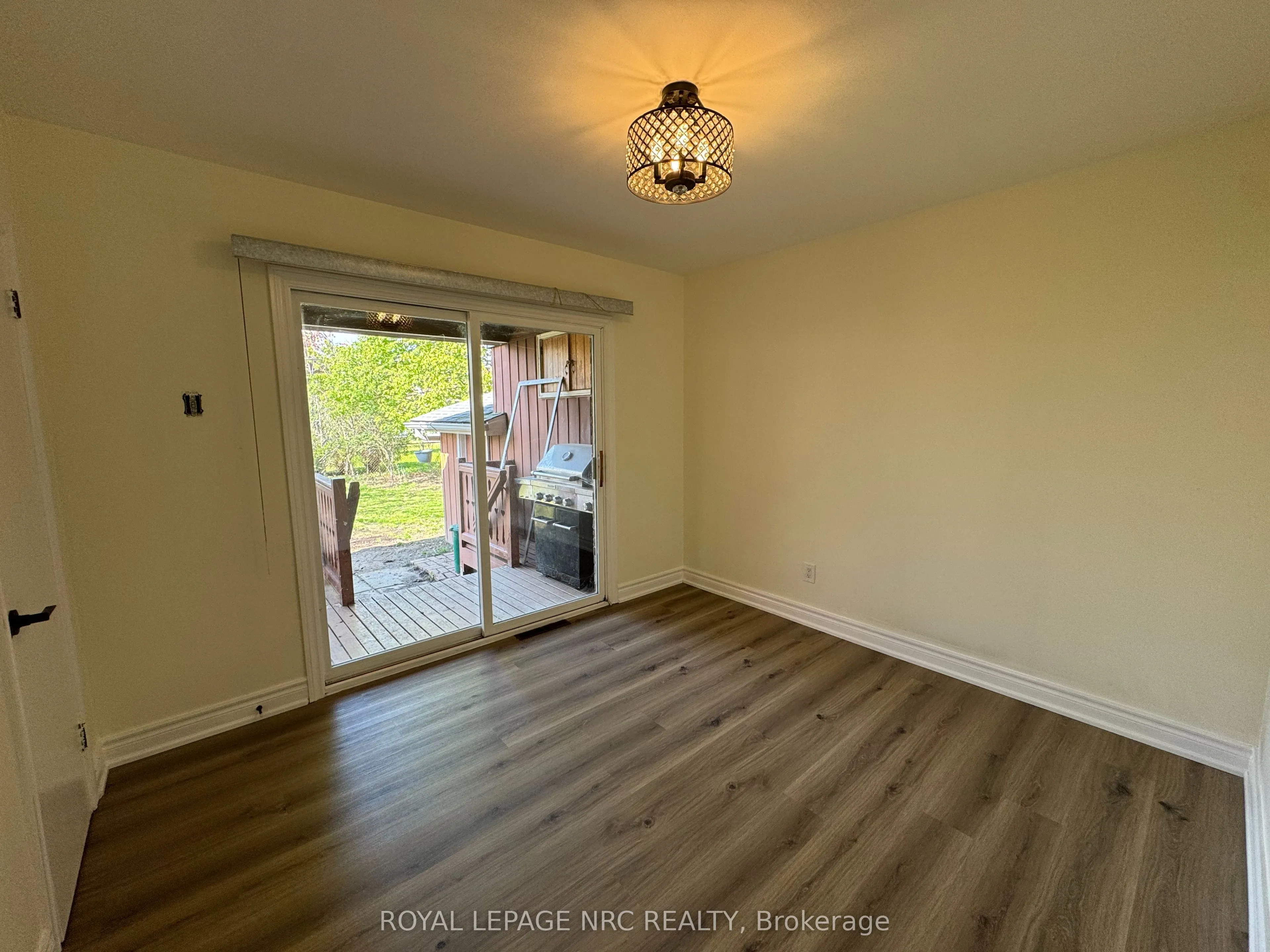 11 Richard Street