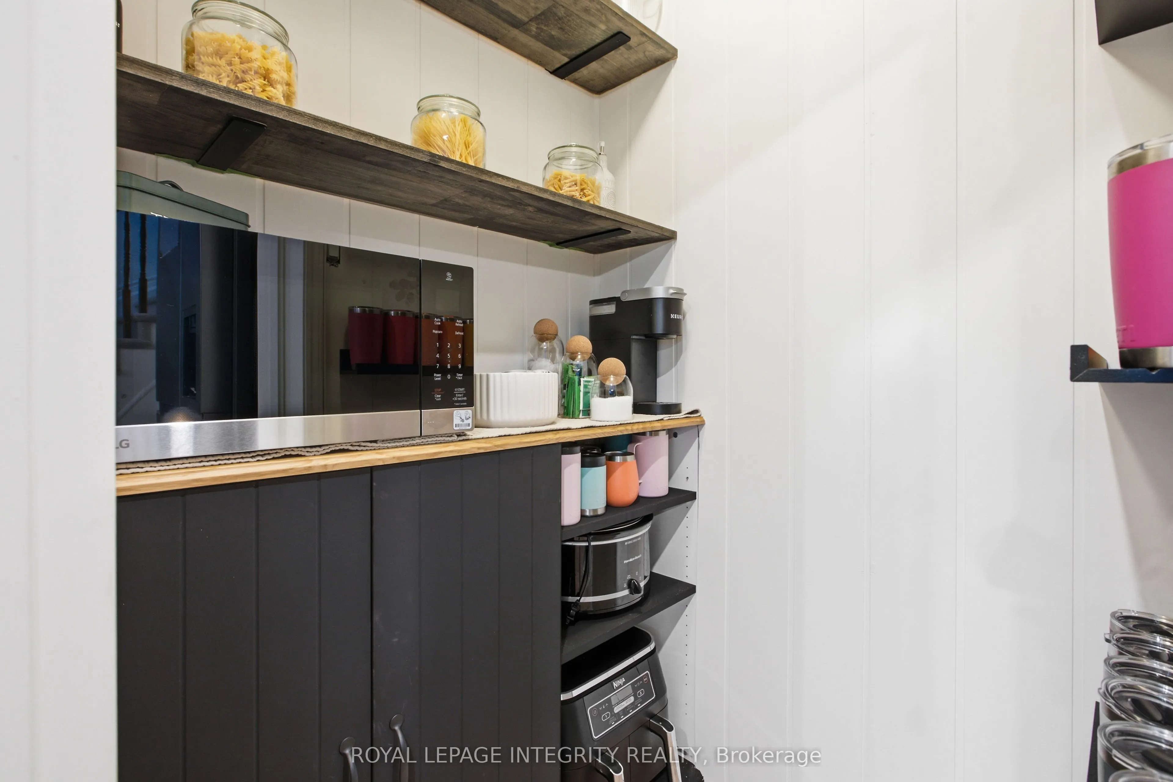 246 Cooks Mill Crescent