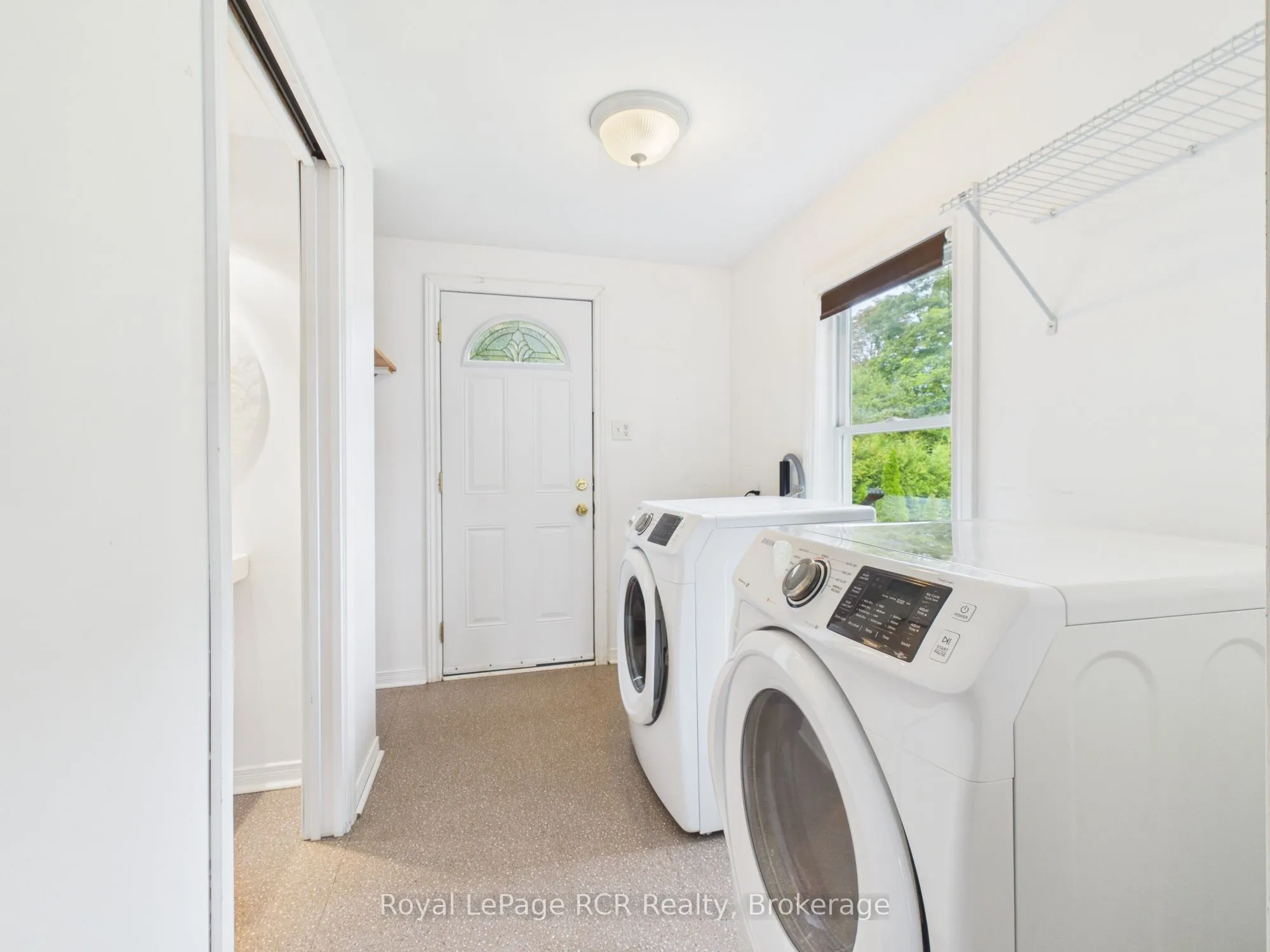 494 16th Street W