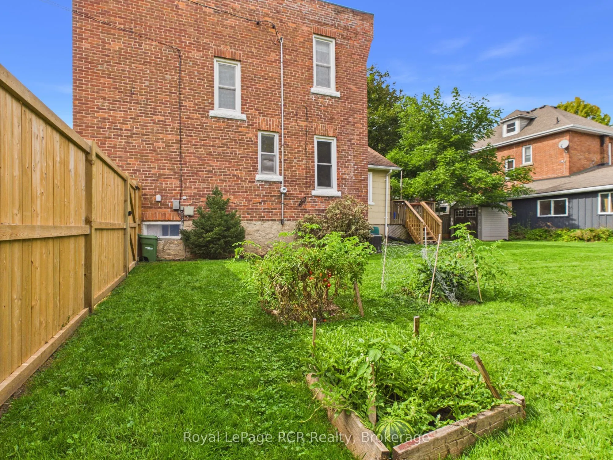 494 16th Street W