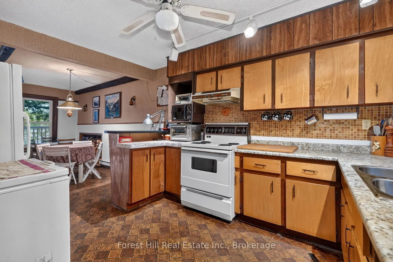 136 Rock Point Road